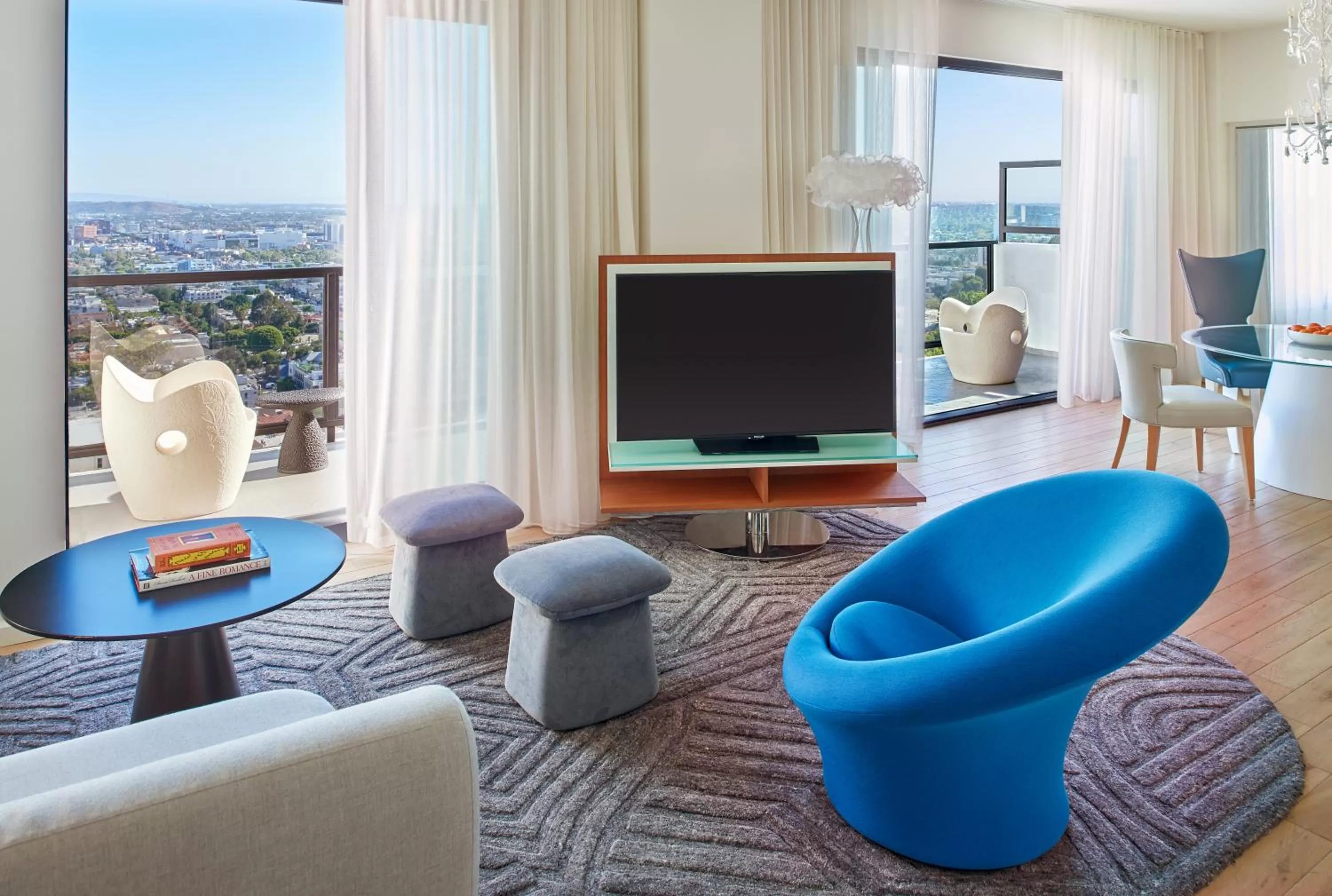 Living room in Mondrian Los Angeles