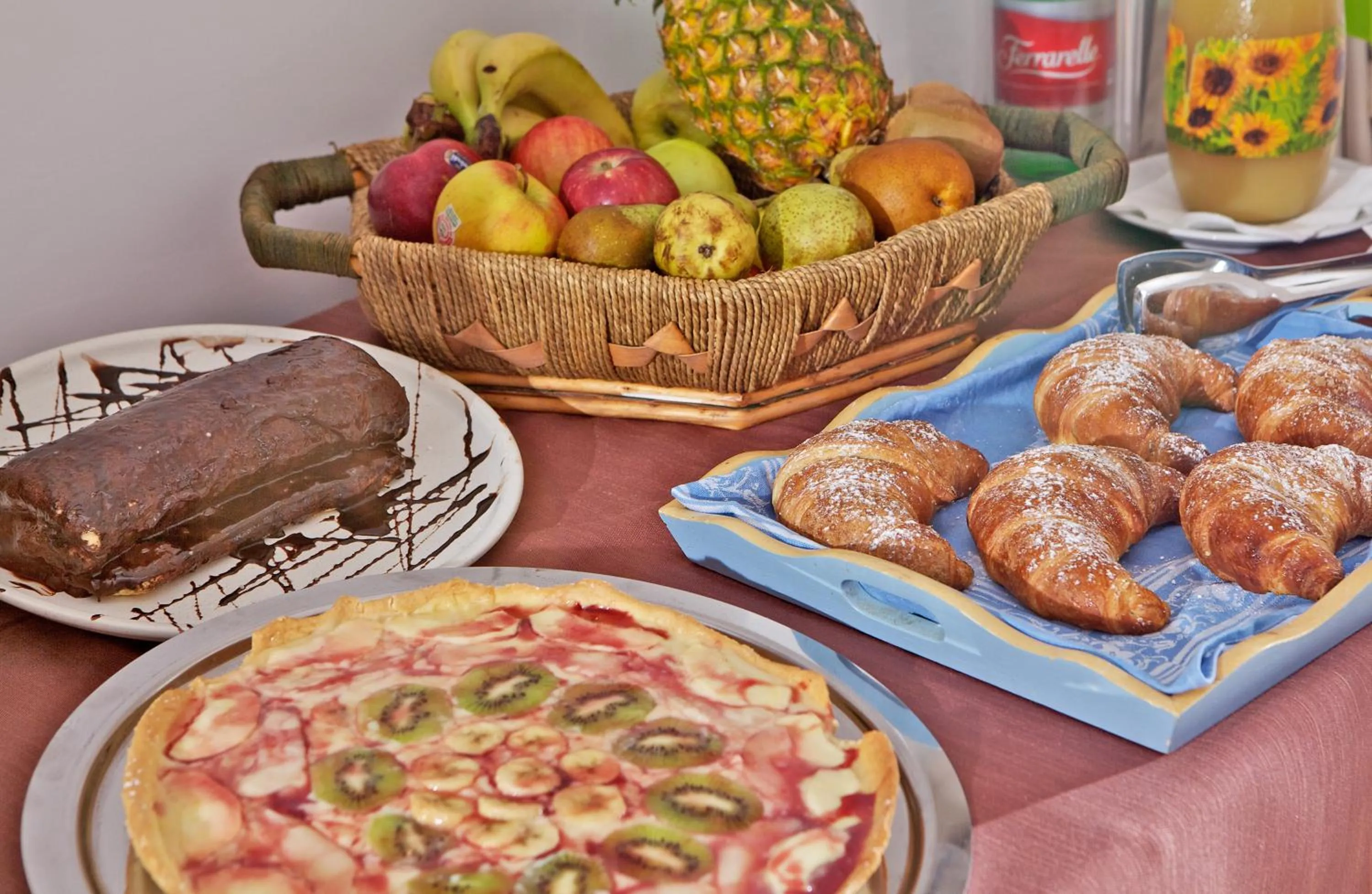 Food and drinks in Hotel San Felice