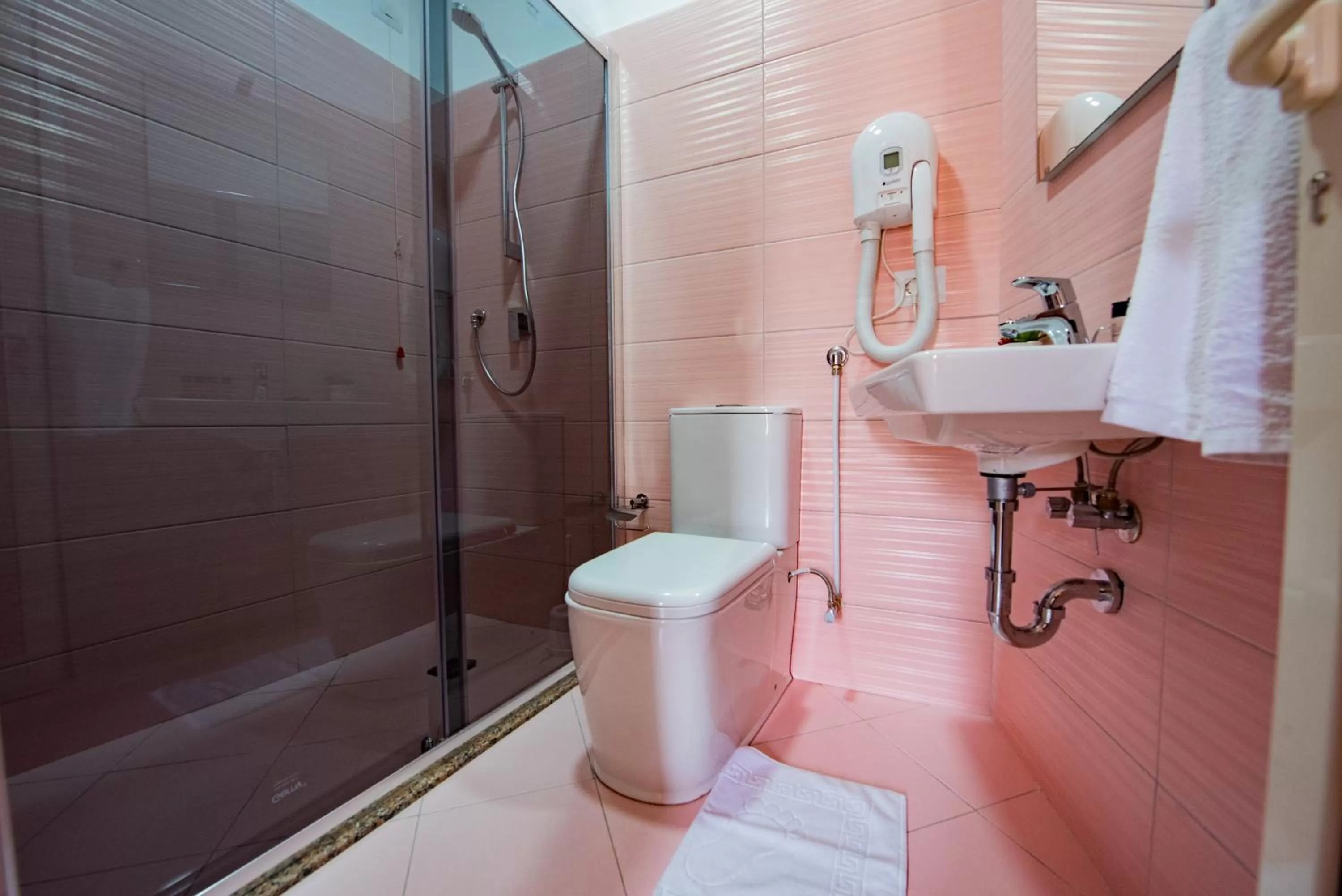 Bathroom in Hotel Loredano