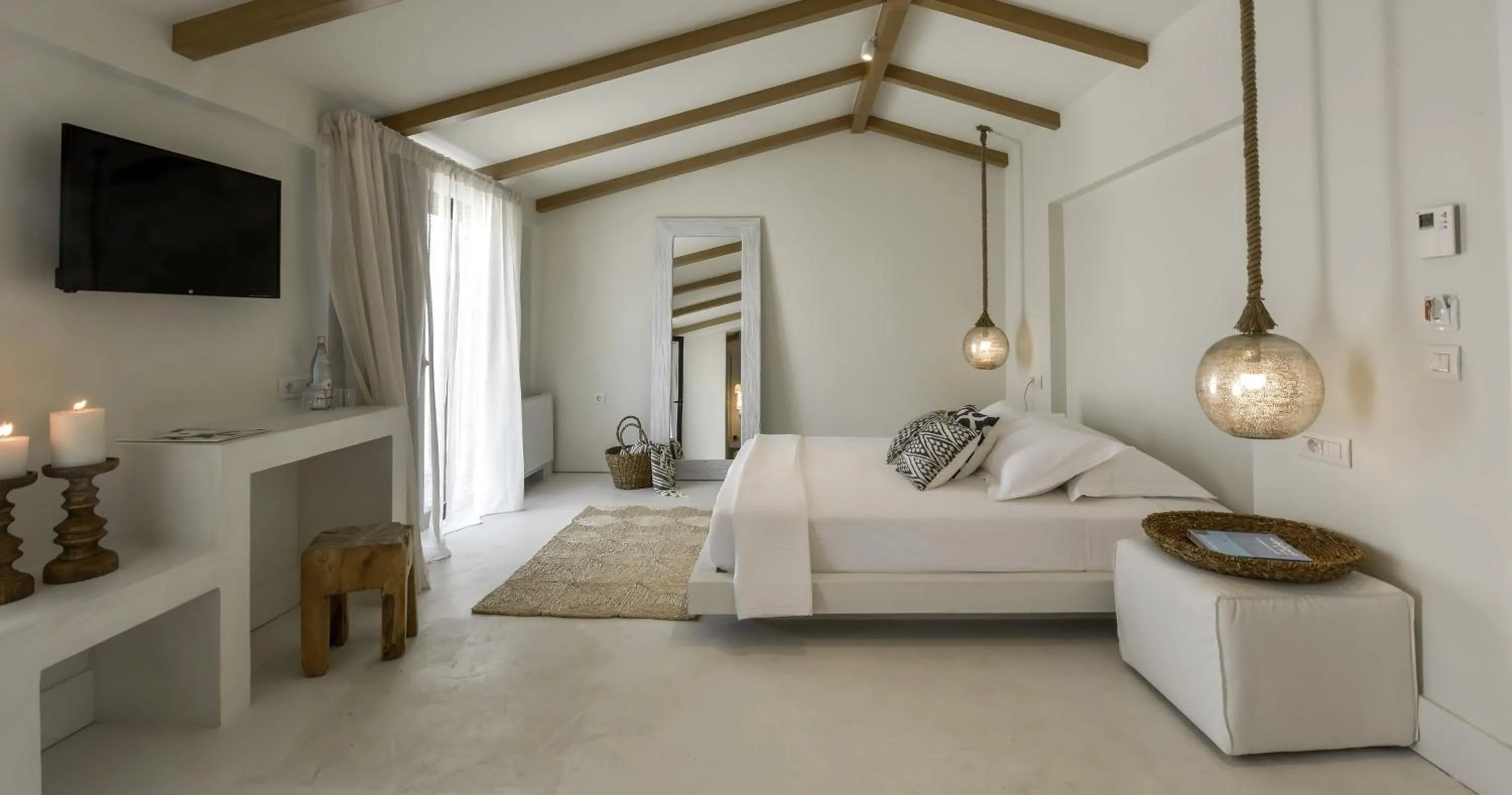 Photo of the whole room in Kefalonia Grand