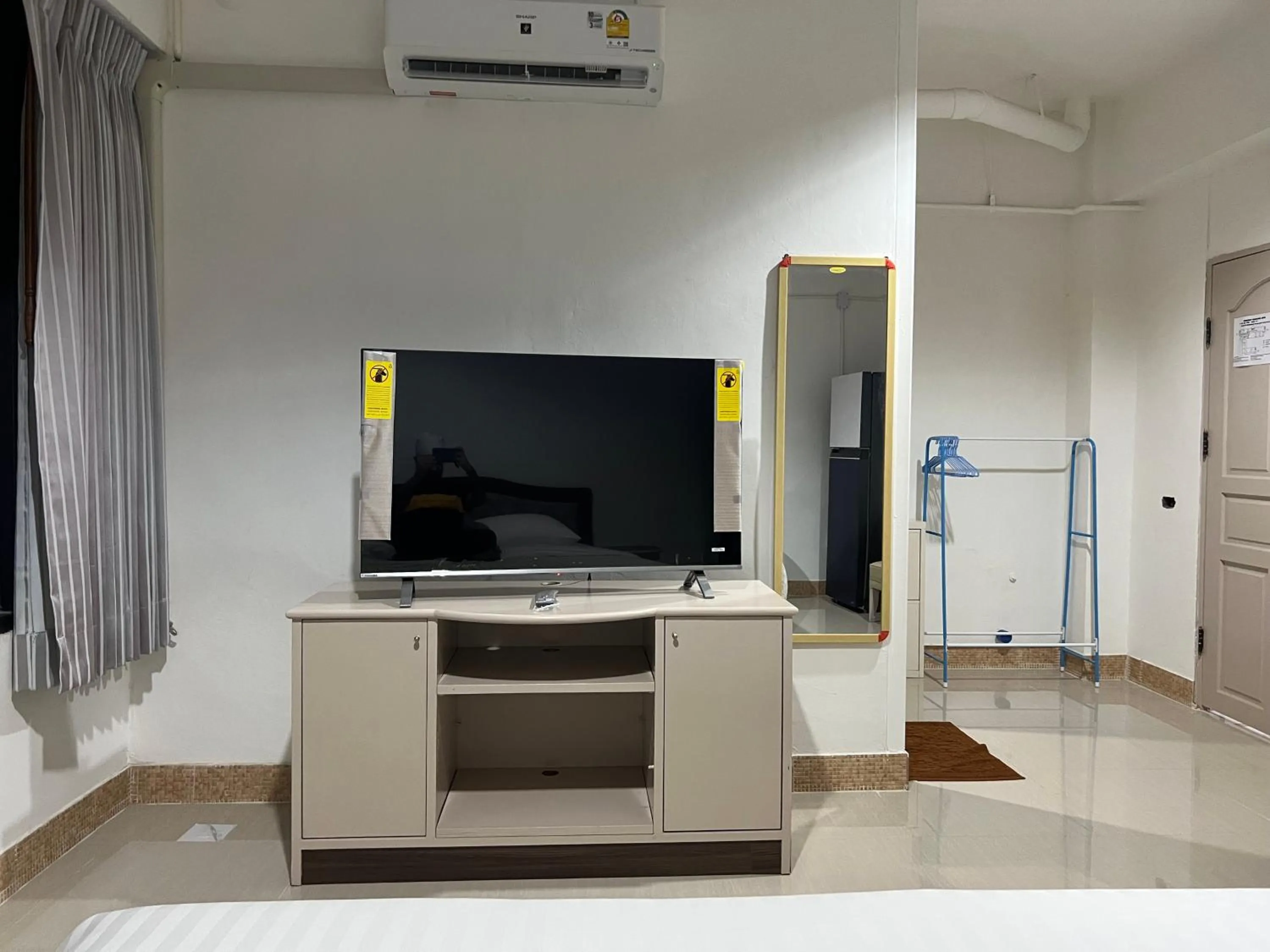 Area and facilities in Mall Suites Hotel