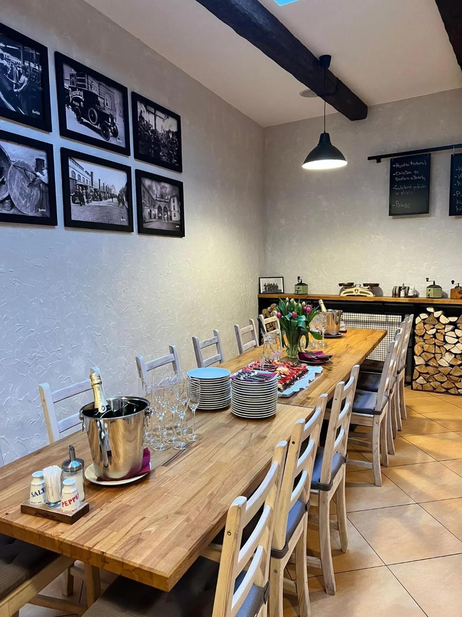 Restaurant/places to eat in Romania