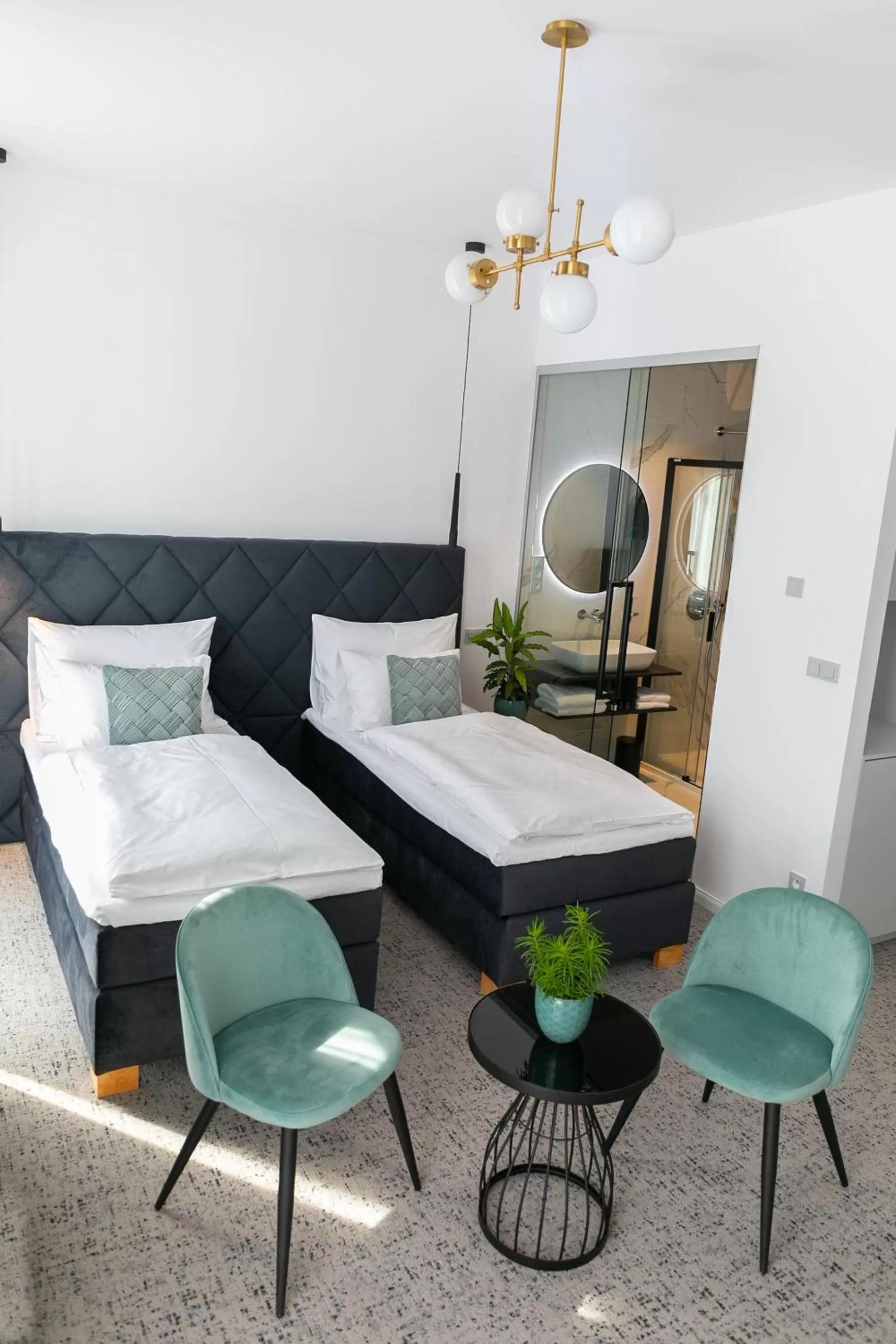 Shower, Bed in Hotel Central Park