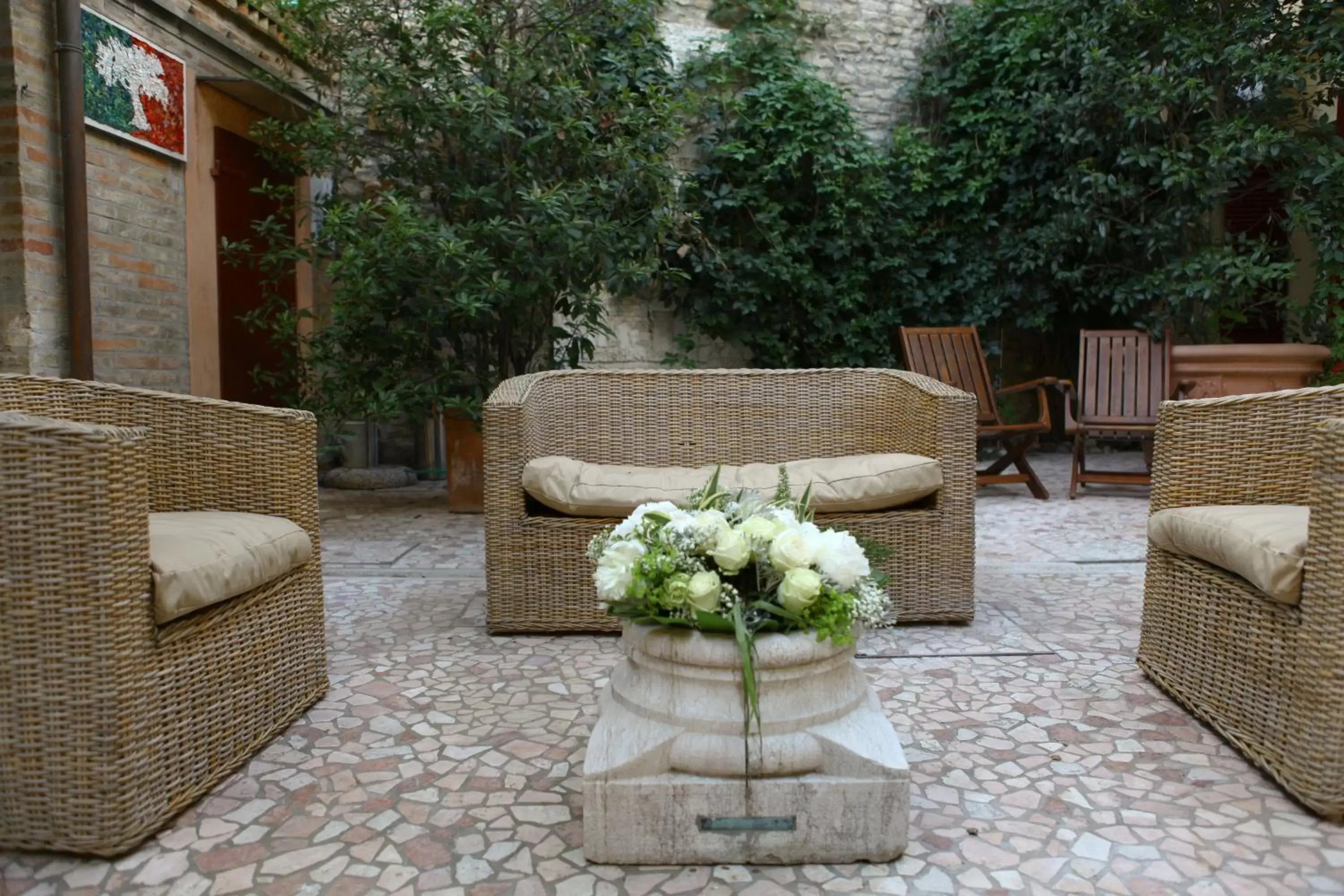 Triple Room with Garden View in Chez papa Triple Room with Garden View in Chez papa