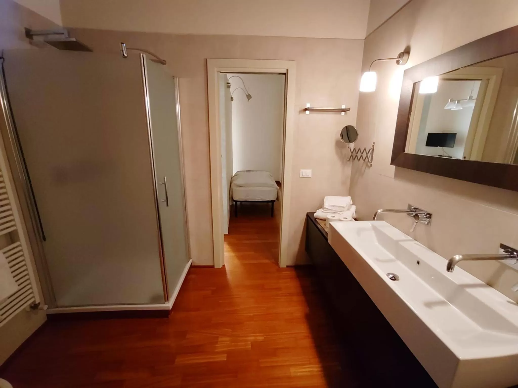 Shower, Bathroom in Borgo Antico B&b