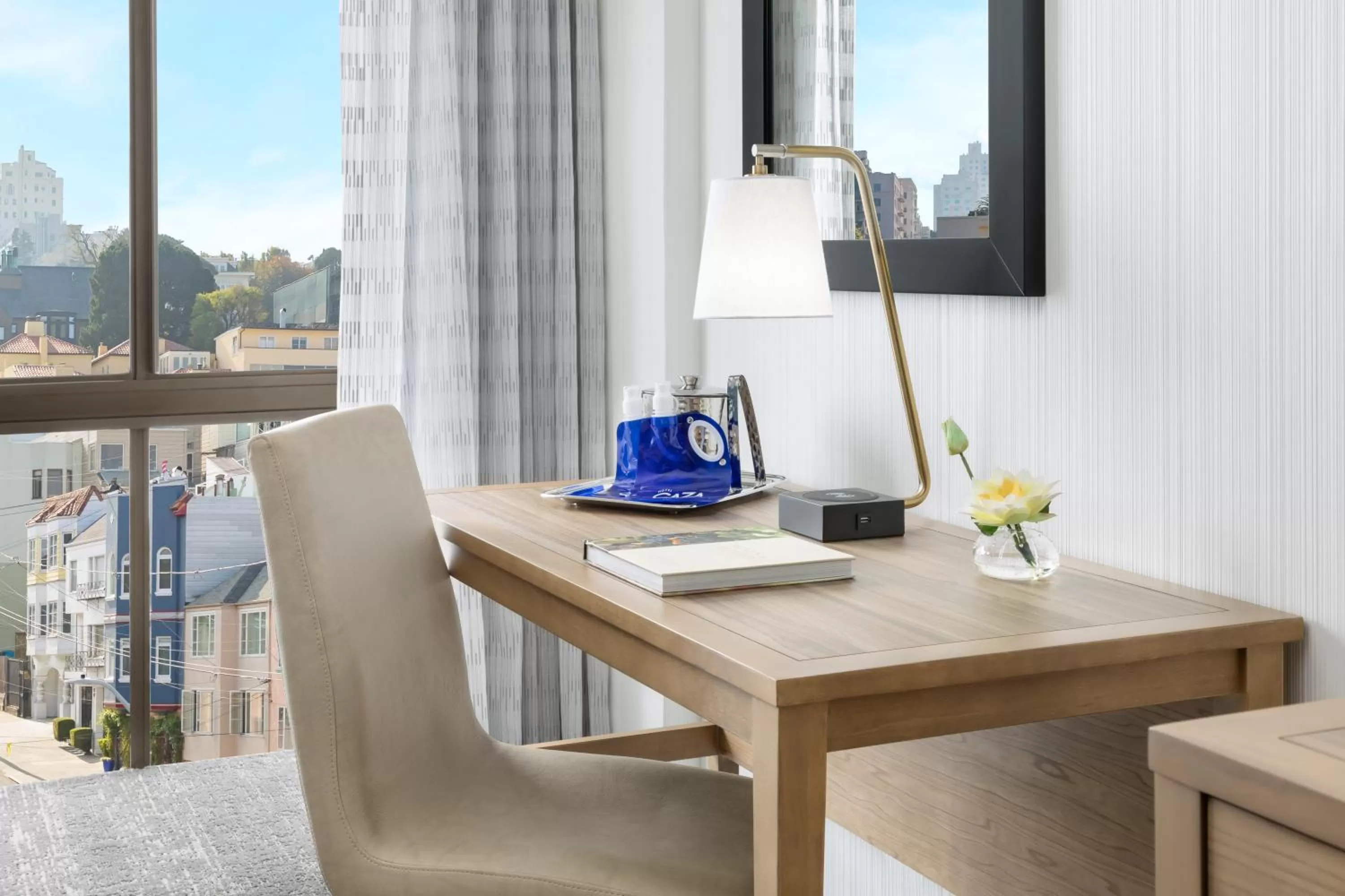 Seating area in Hotel Caza Fisherman's Wharf