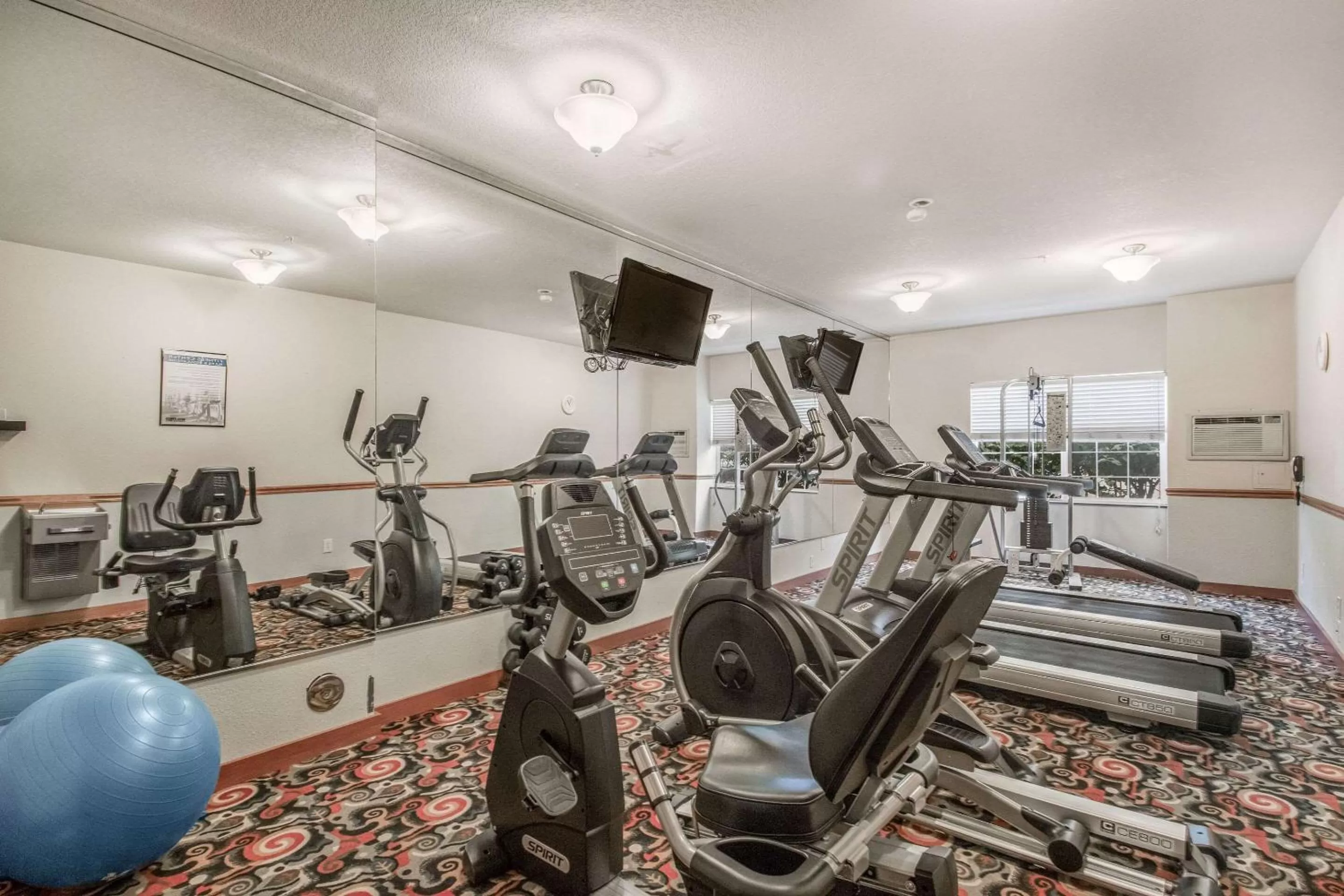 Fitness centre/facilities in Quality Inn