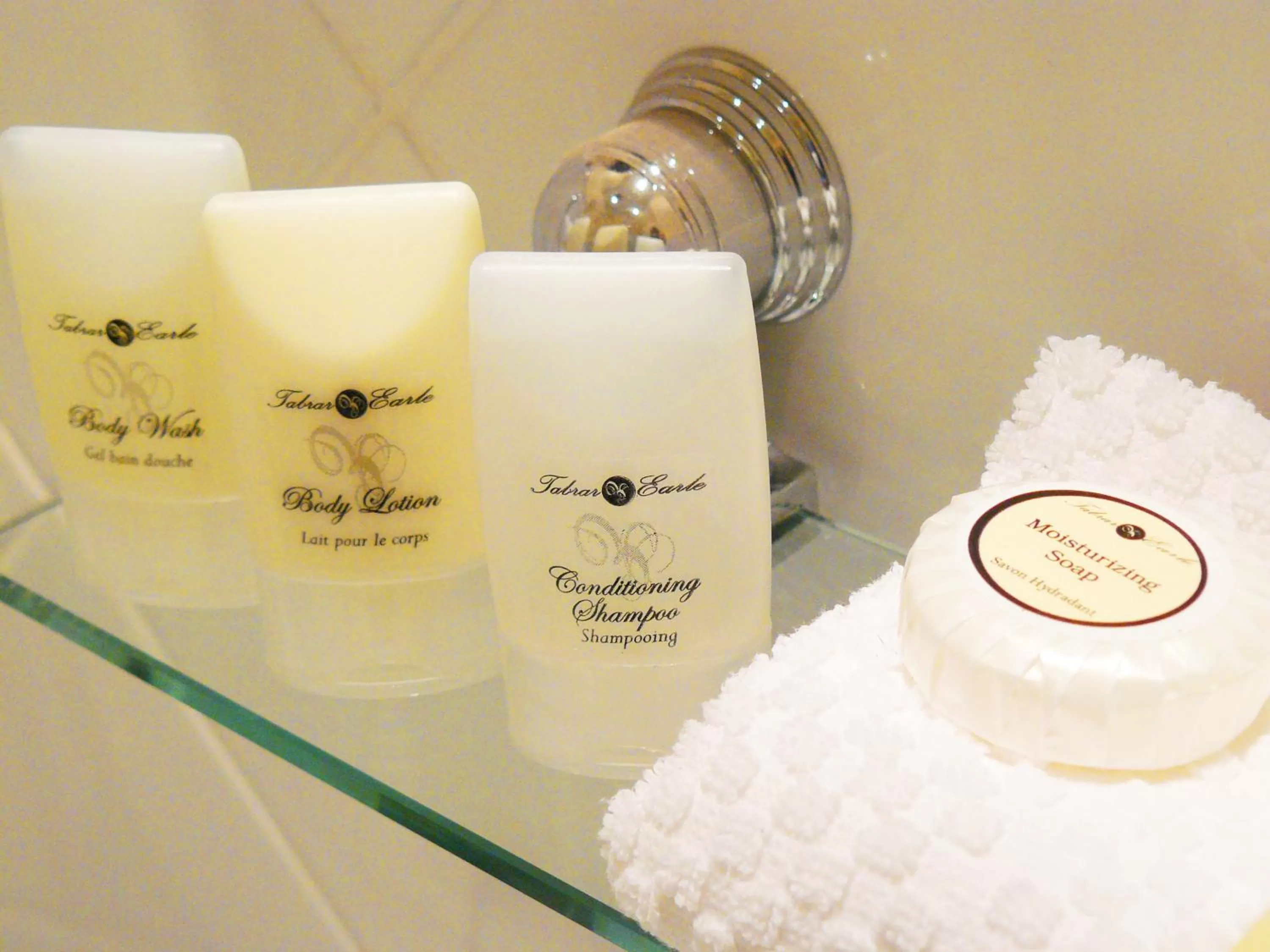 Double or Twin Room with Bathroom - single occupancy in Brooklyn Place