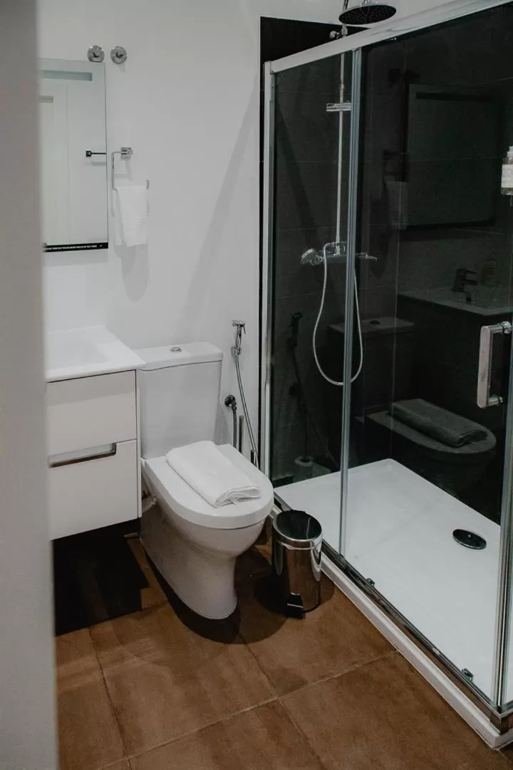 Bathroom in Le Premier Lisbon Suites