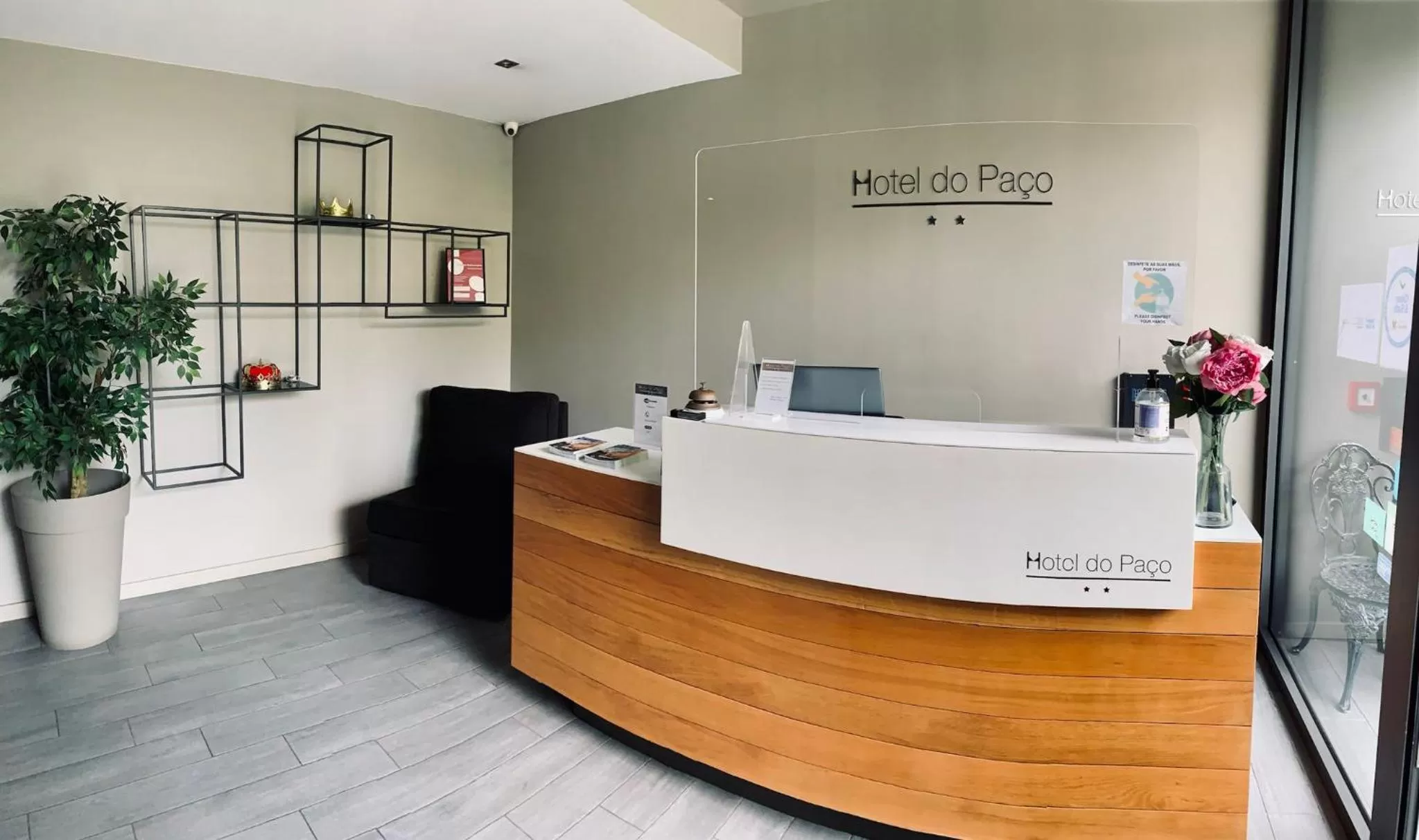 Lobby or reception in Hotel do Paço By VimaHotels