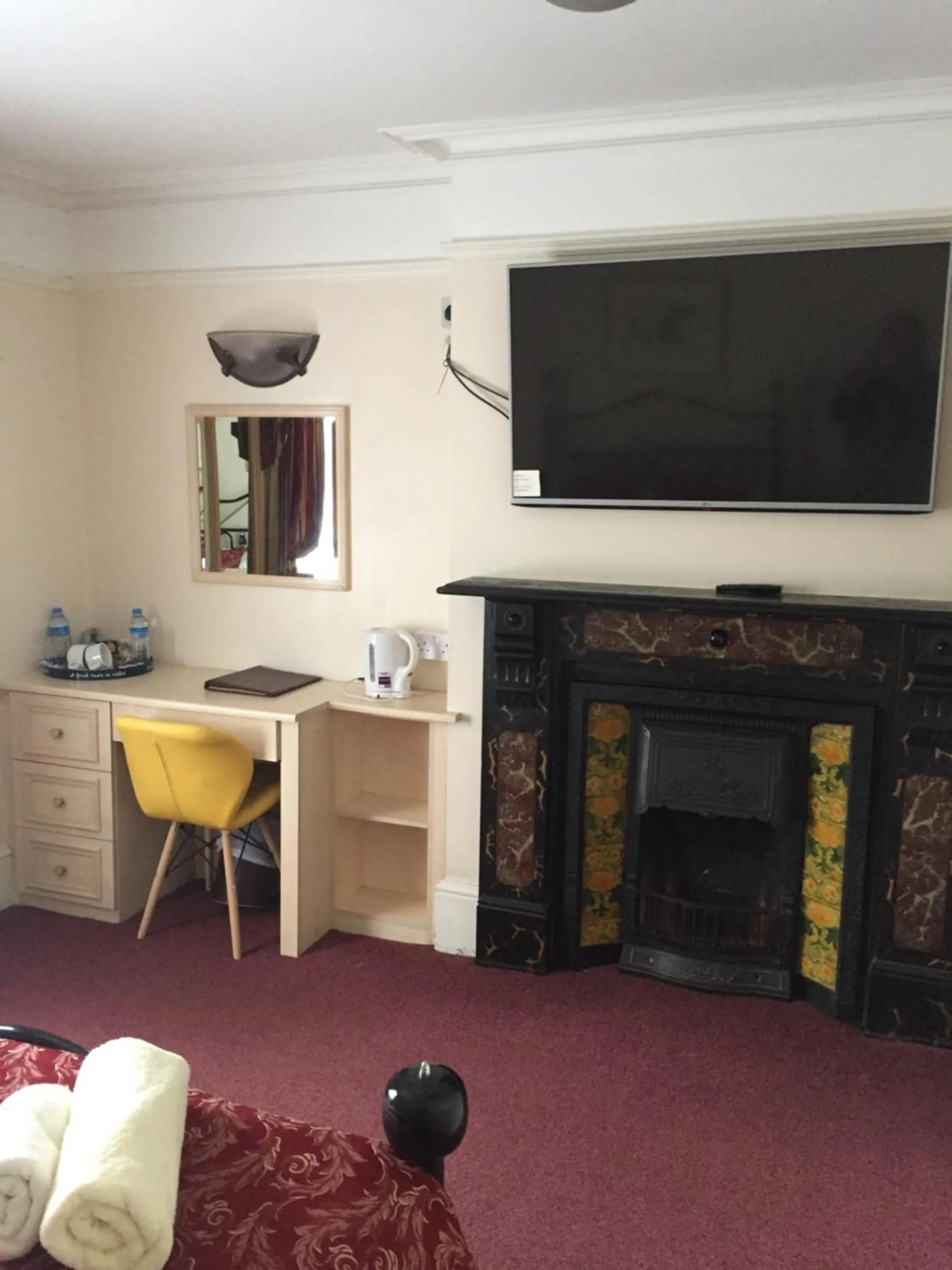 flat iron in The Gordon House Hotel