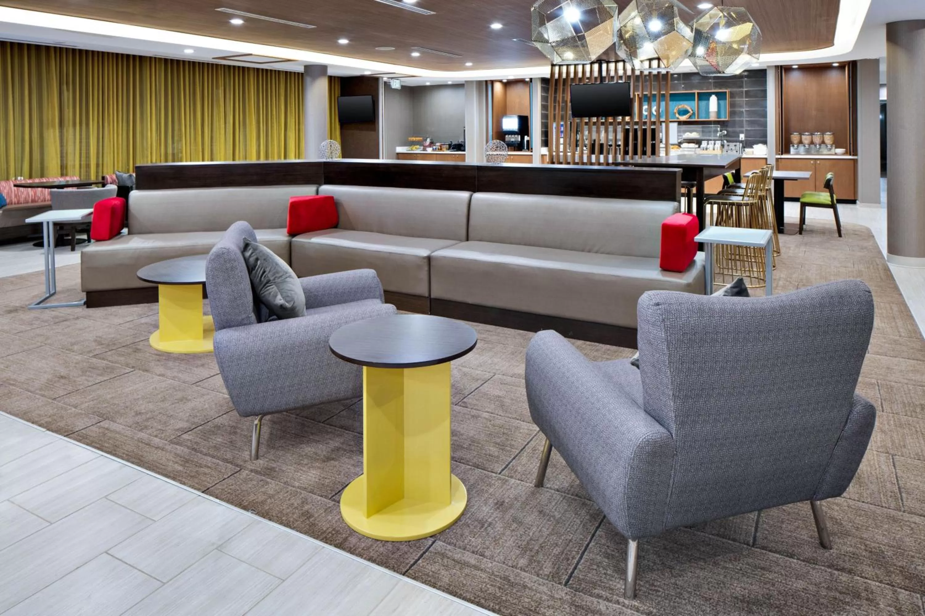 Lobby or reception in SpringHill Suites Hilton Head Island