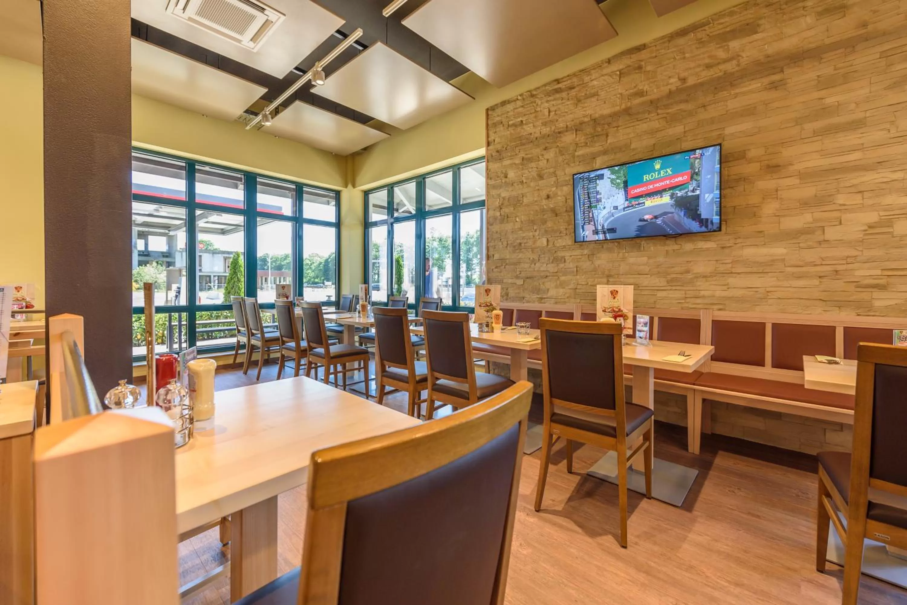 Restaurant/places to eat in Hotel Cloppenburg