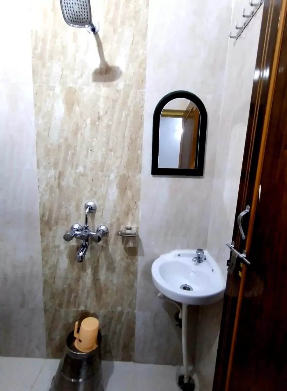Bathroom in Bimala Hotel