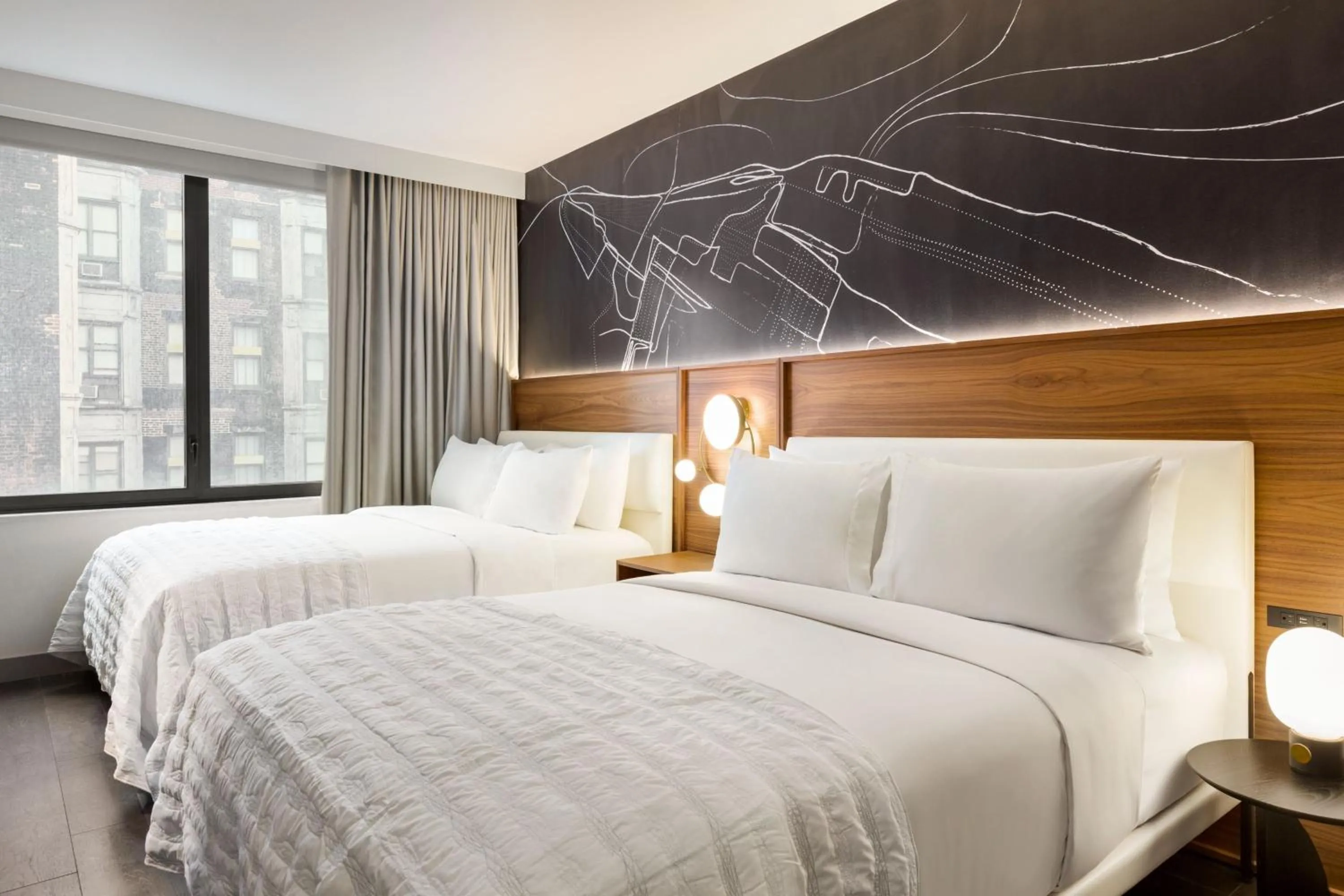 Photo of the whole room, Bed in Le Meridien New York, Fifth Avenue