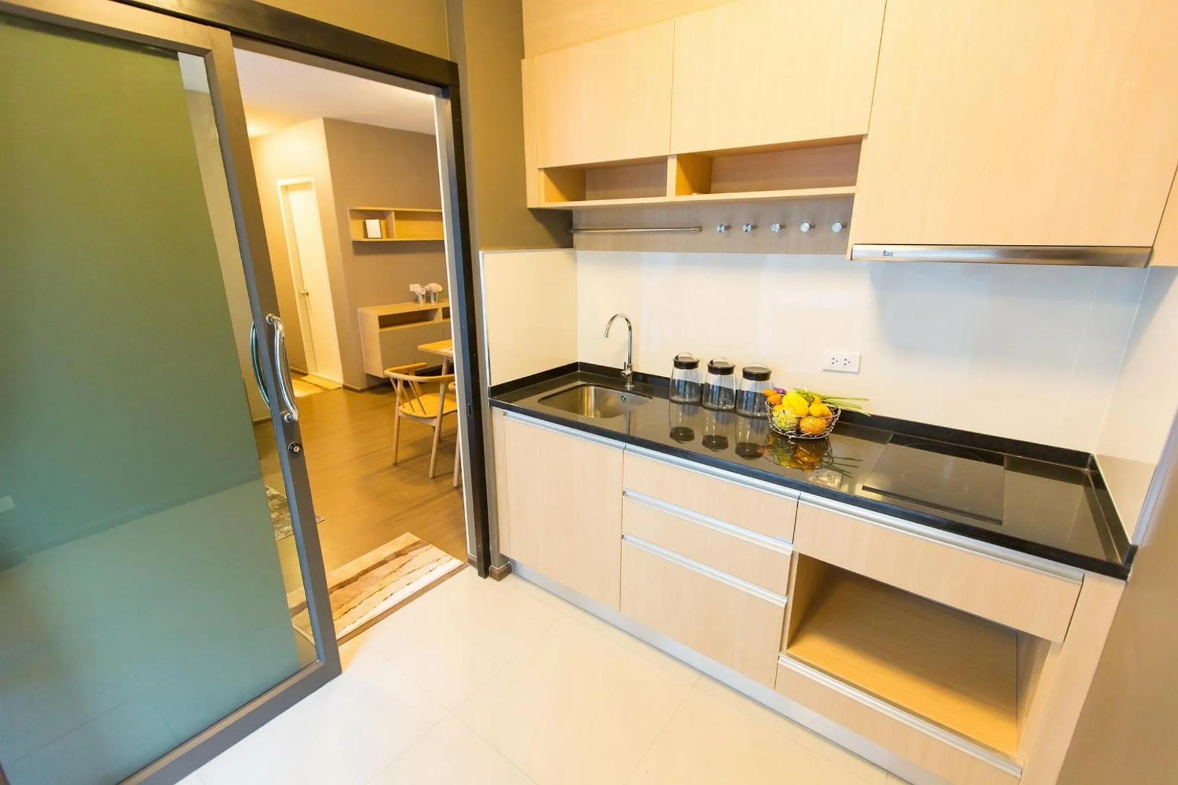 Kitchen or kitchenette in Like Sukhumvit 22