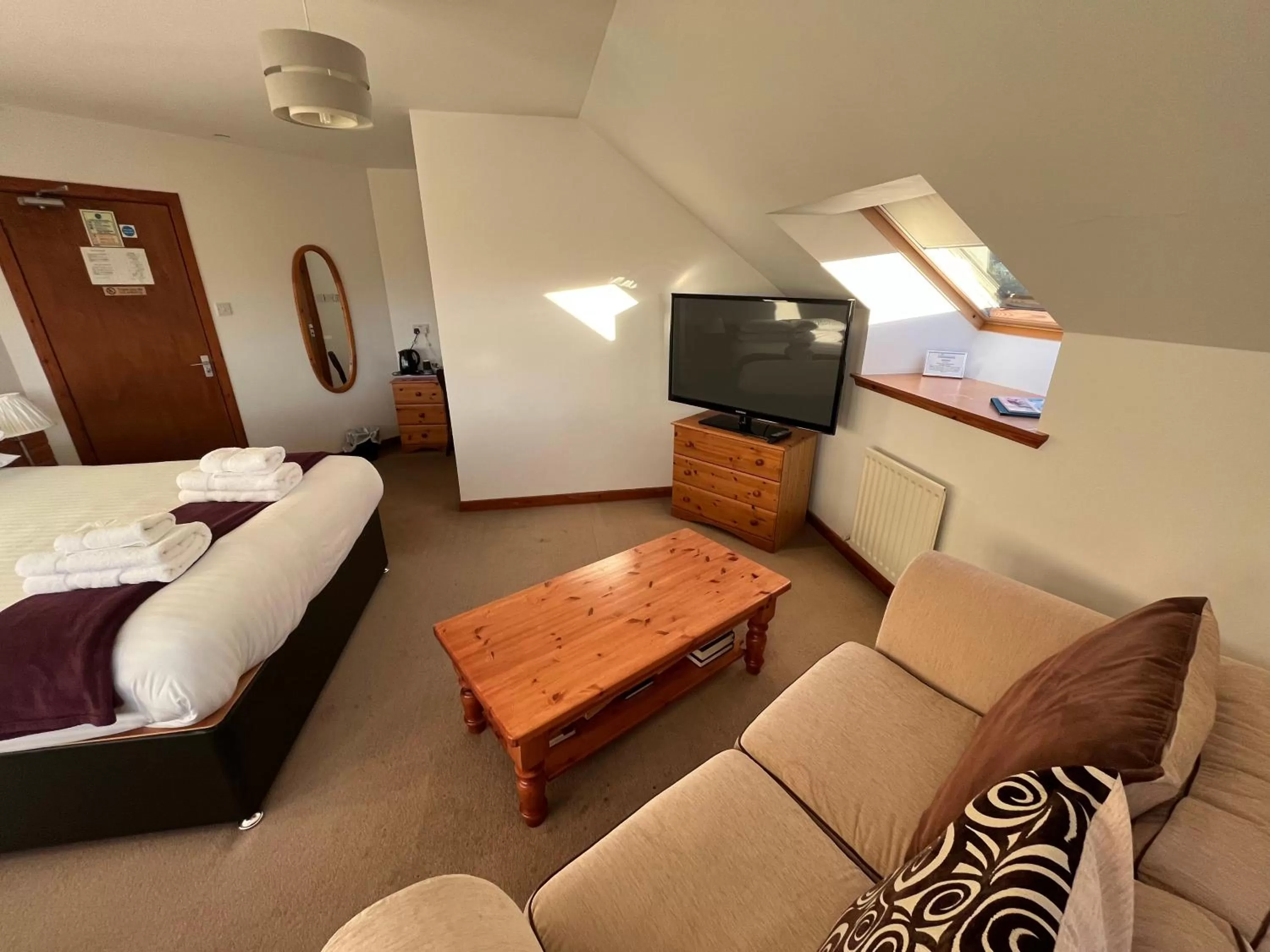 Bed in Smithton Hotel