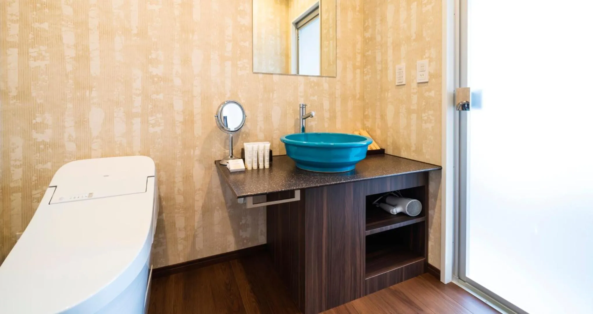 Toilet in HOTEL SANSUI NAHA Ryukyu Onsen Naminoue-No-Yu