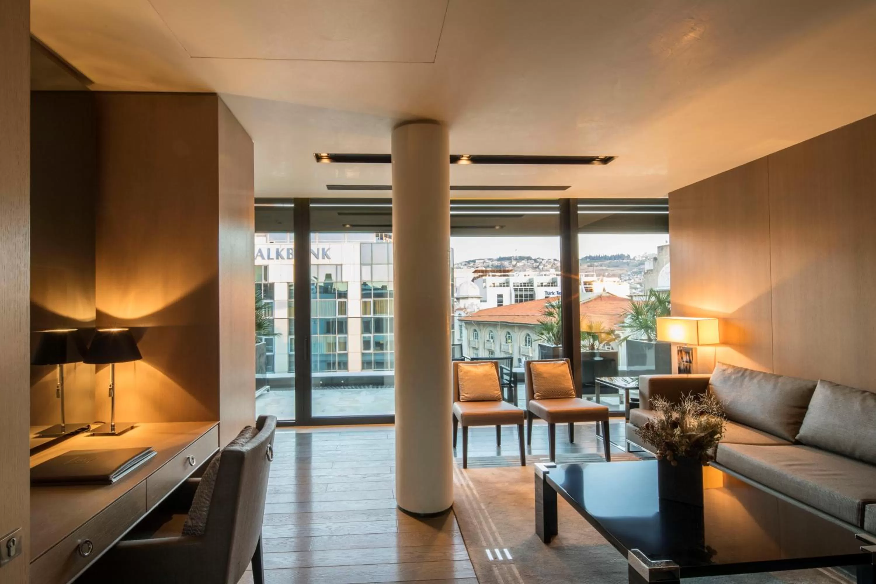 Living room in Key Hotel