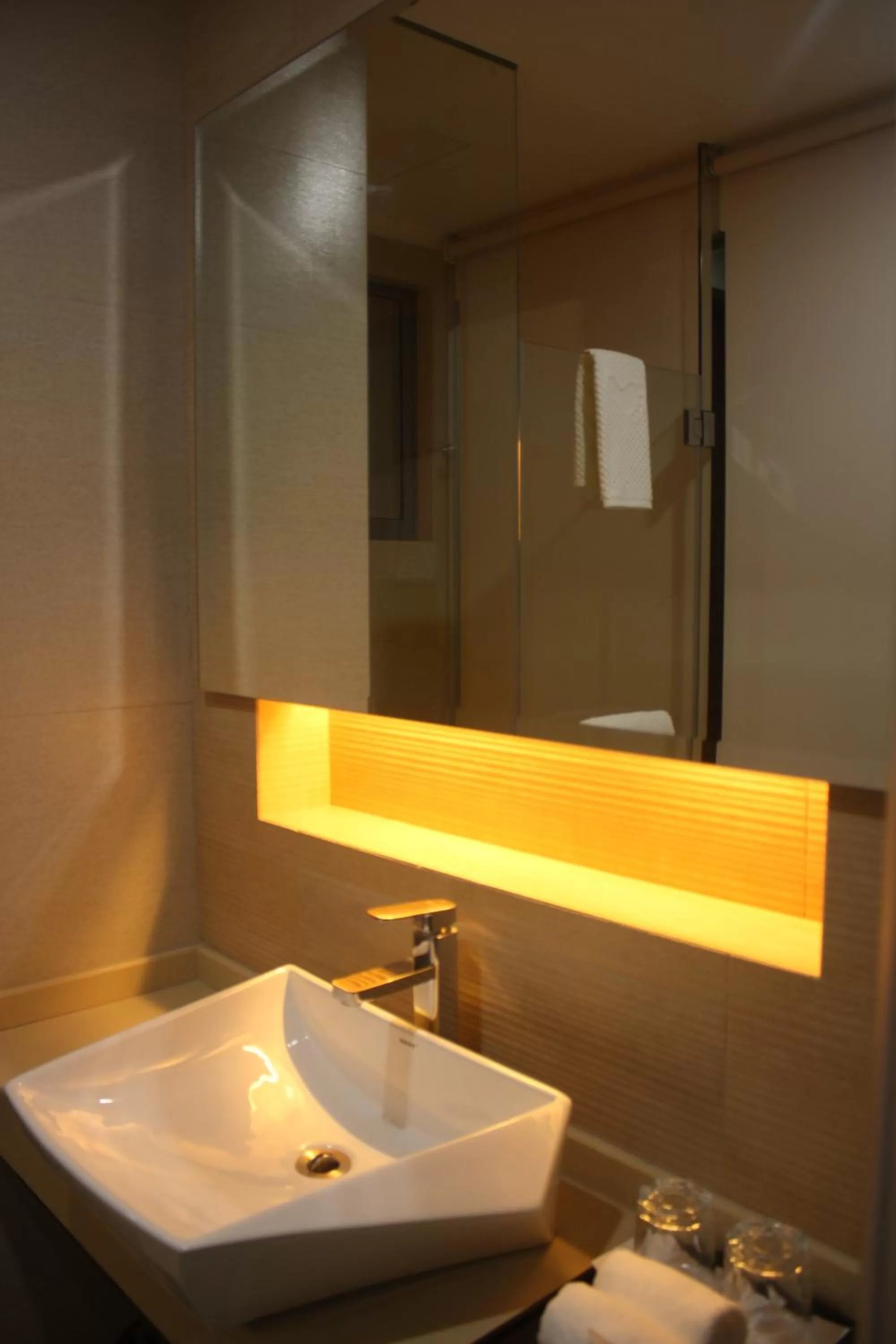 Bathroom in Kew Hotel Tagbilaran
