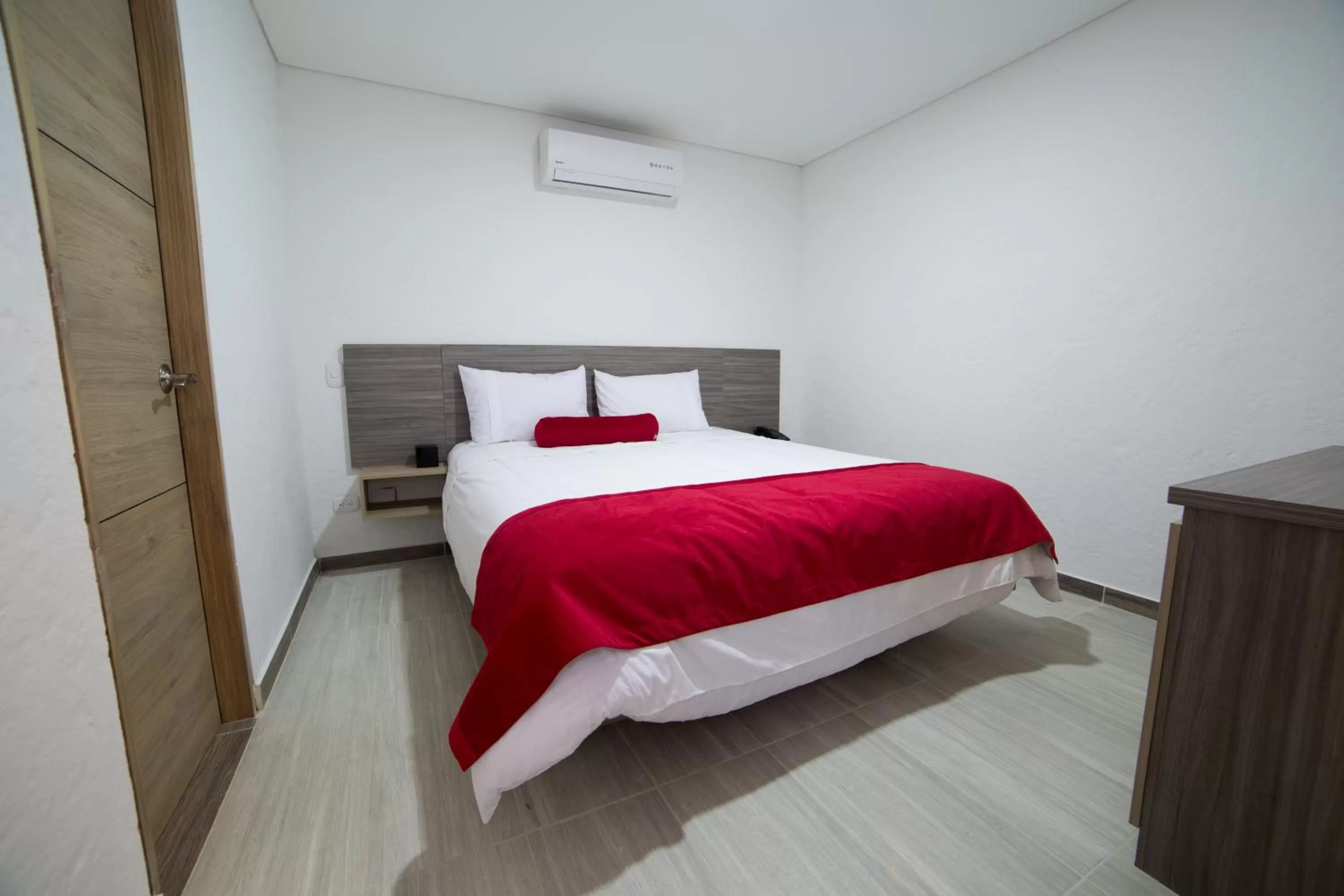 Bed, Room Photo in Hotel Med 70