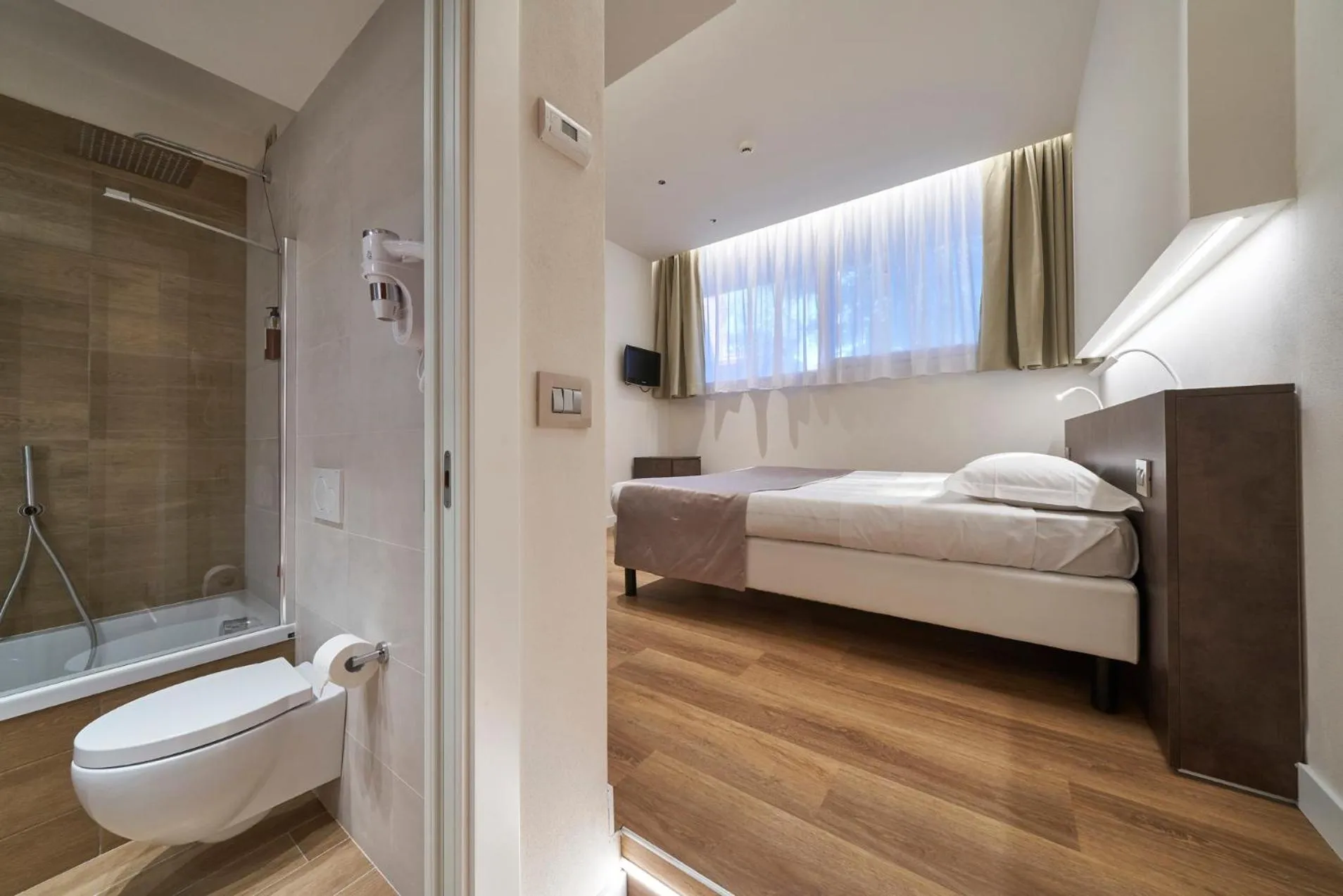 Toilet, Bed in Park Hotel Chianti