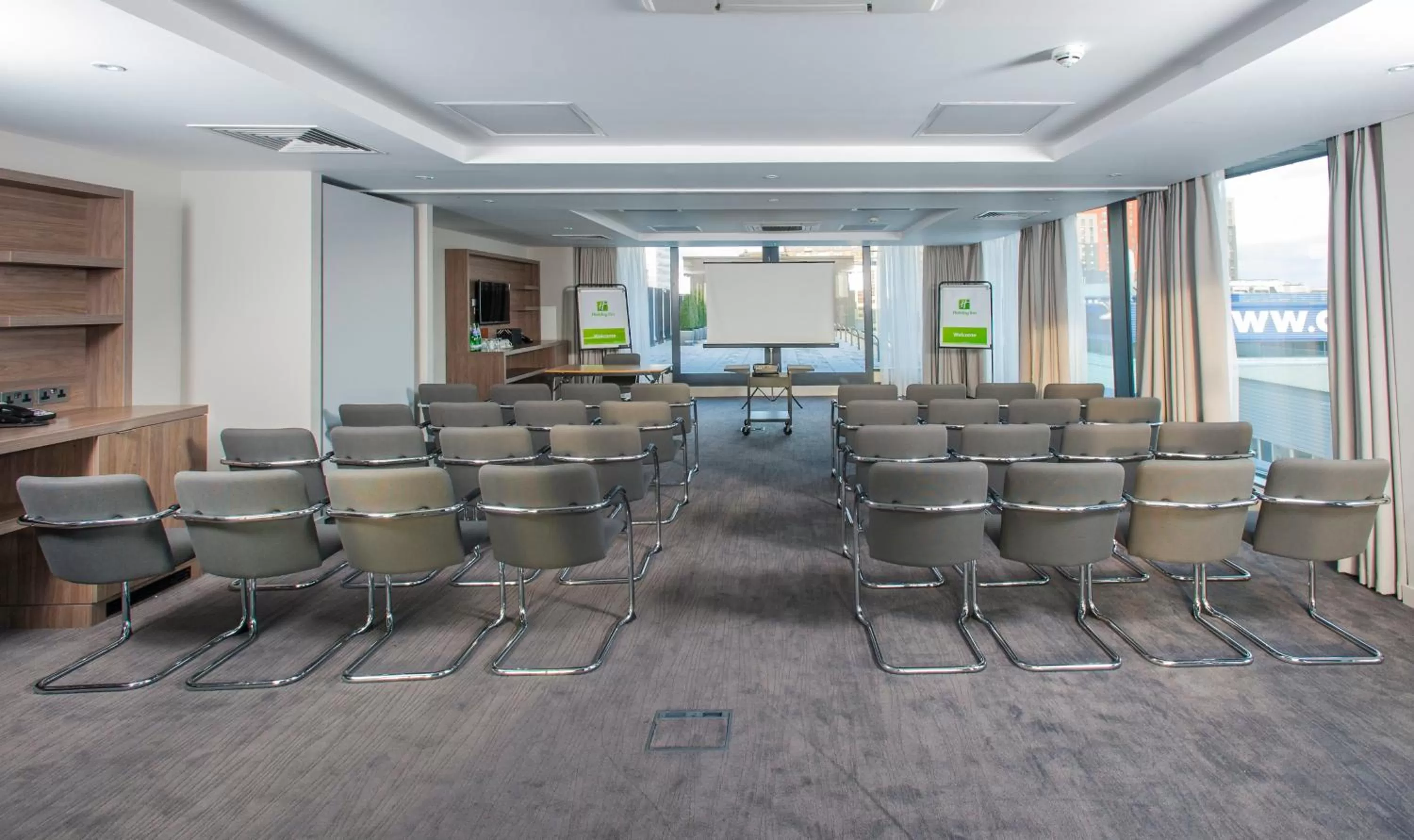 Meeting/conference room in Holiday Inn London West by IHG