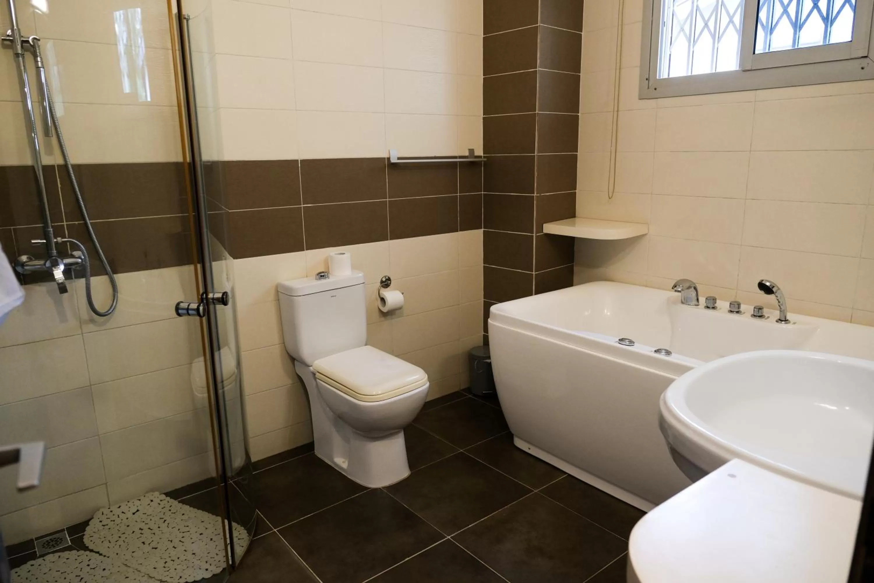 Bathroom in Villa Ayaba