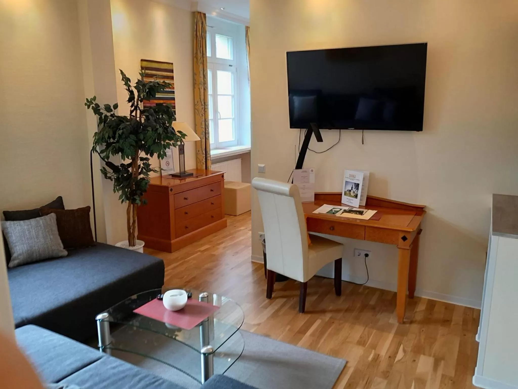 TV and multimedia in Schlosshotel Domäne Walberberg