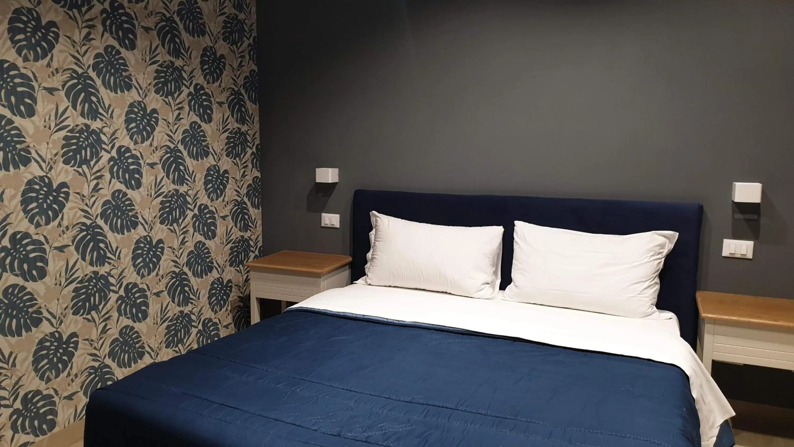 Bedroom, Bed in ZIBIBBO SUITES & ROOMS - Aparthotel in Centro Storico a Trapani