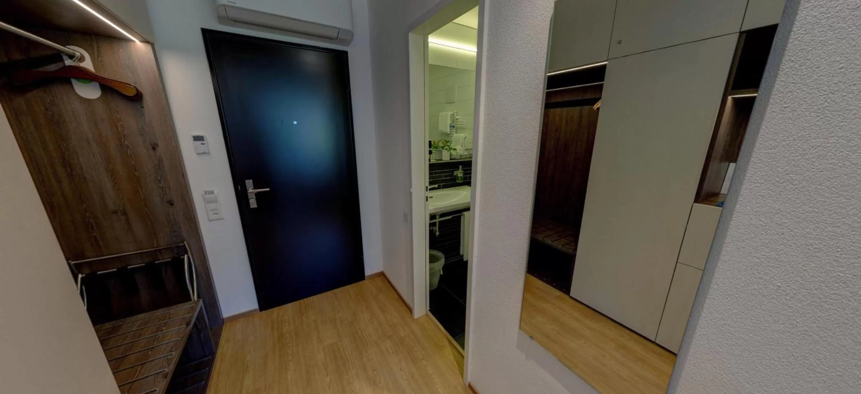 wardrobe in Hotel Eremitage