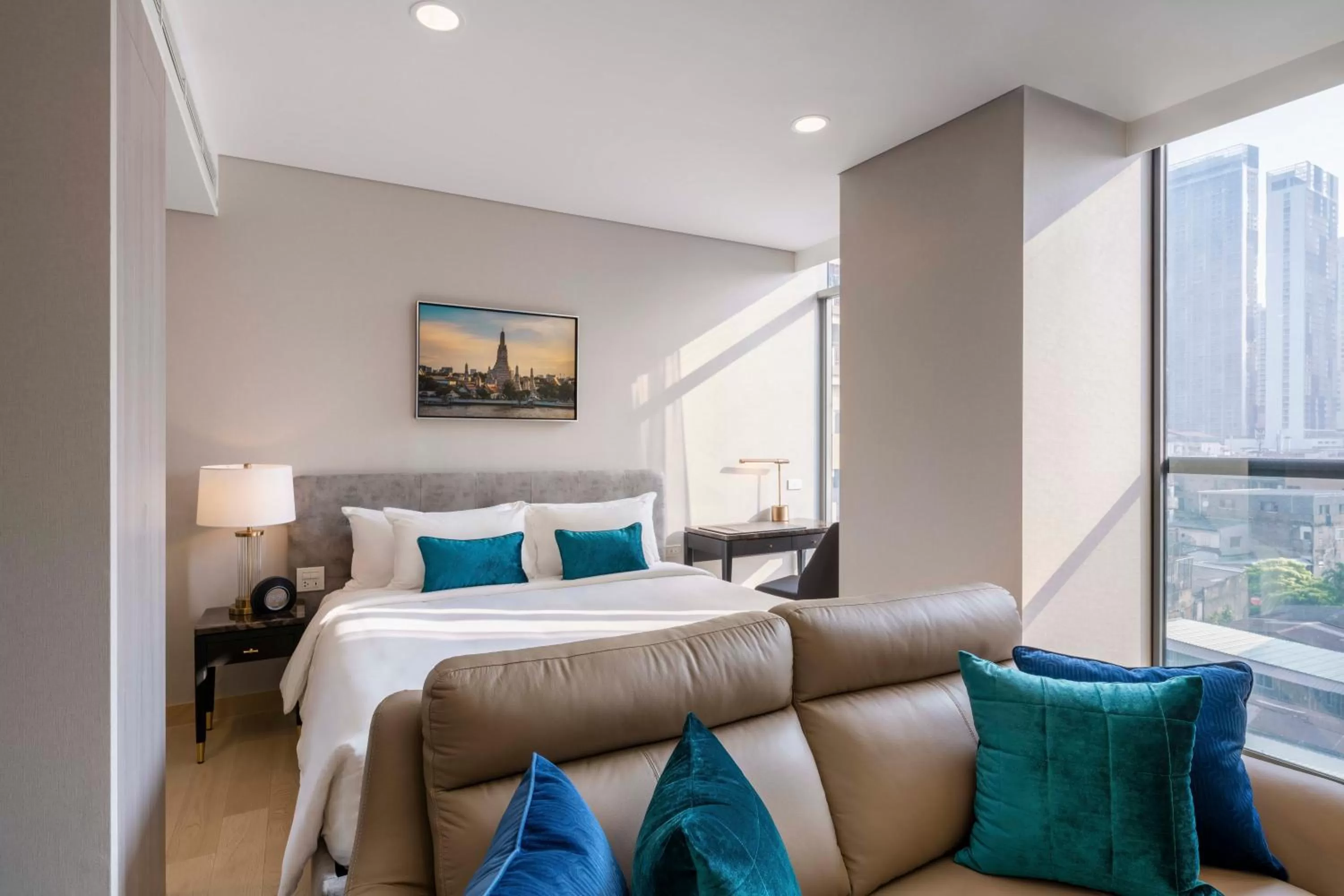 Bed in Wyndham Bangkok Queen Convention Centre