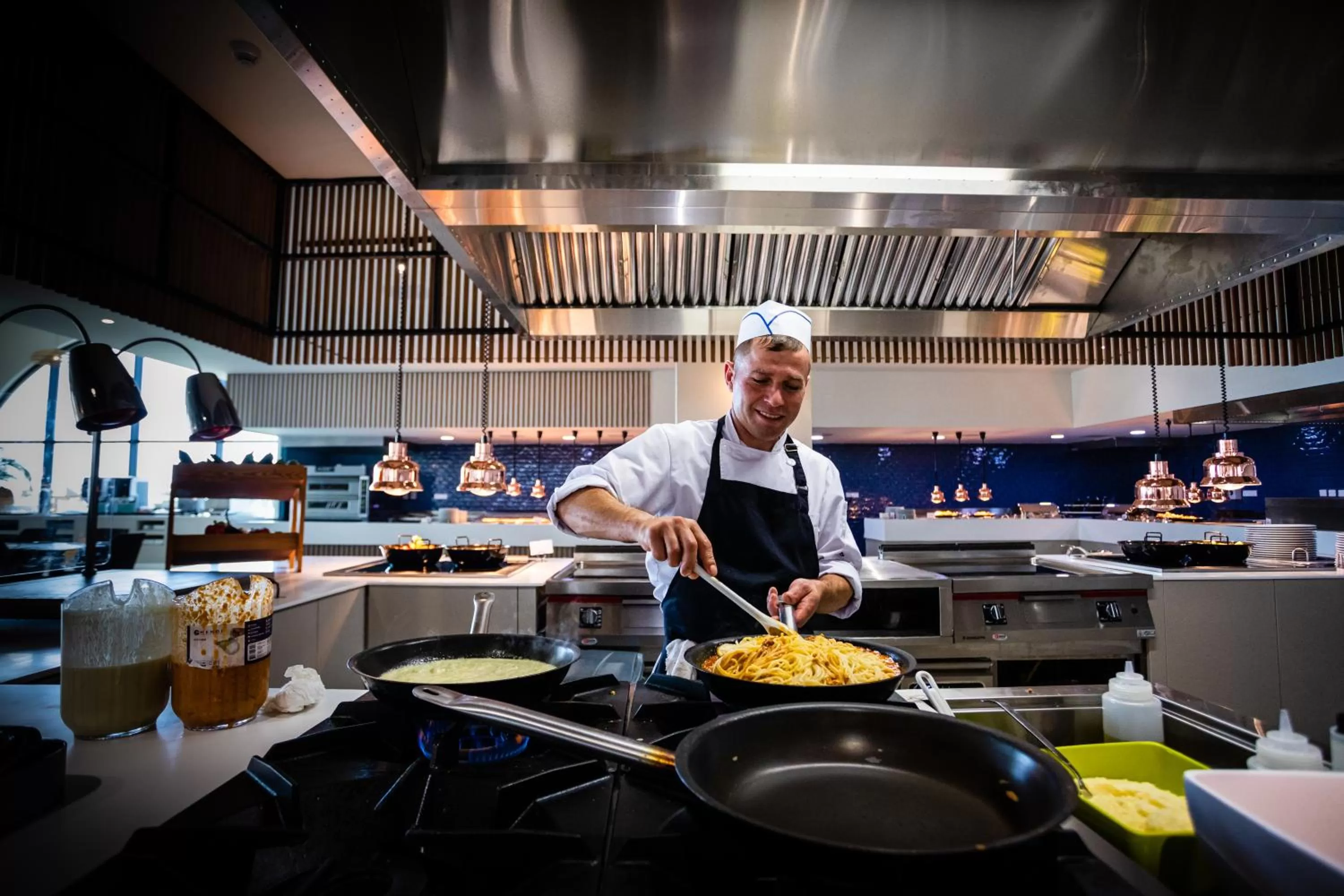 Restaurant/places to eat in Louis Phaethon Beach