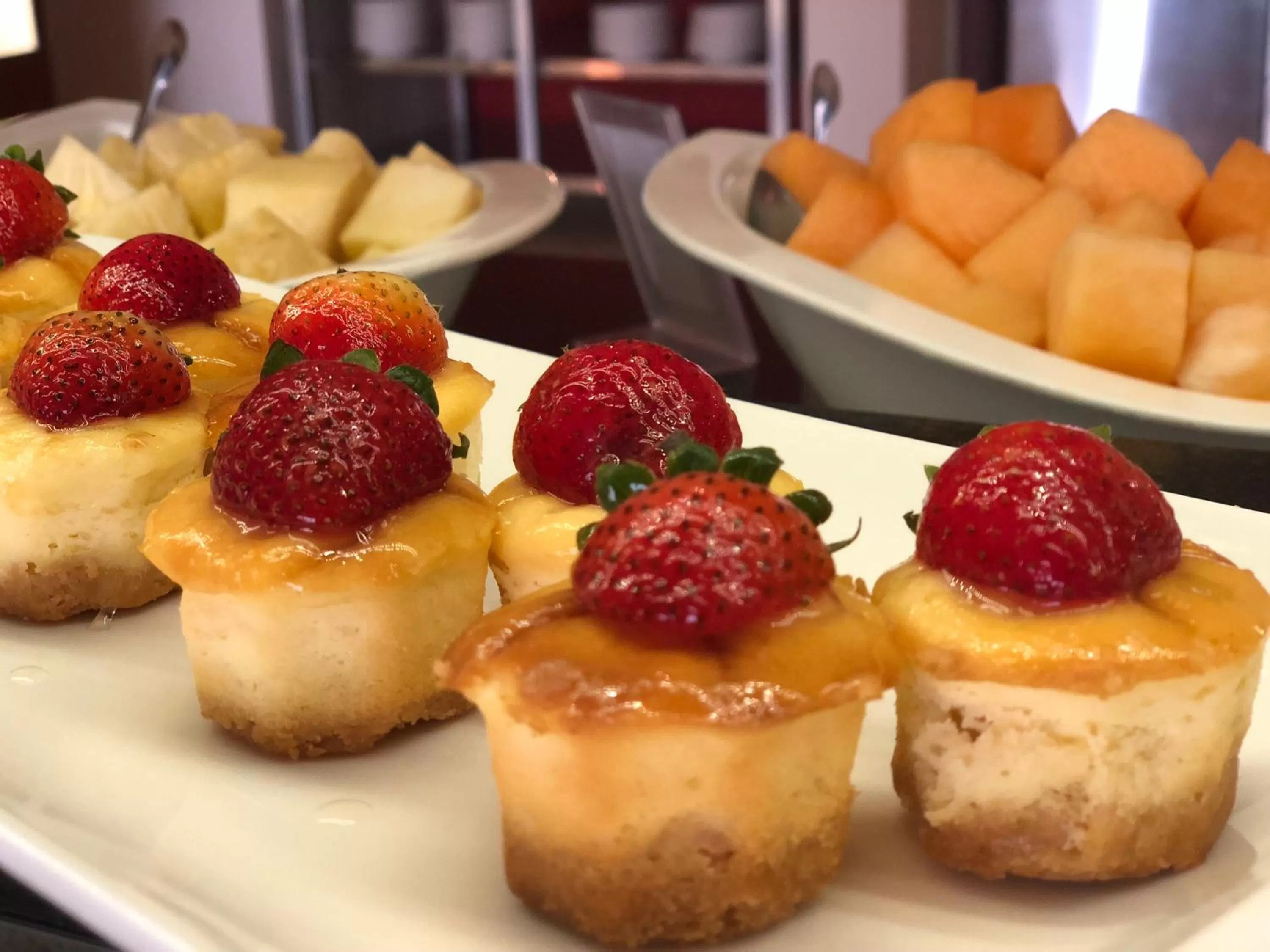 Restaurant/places to eat in Crowne Plaza Sohar by IHG