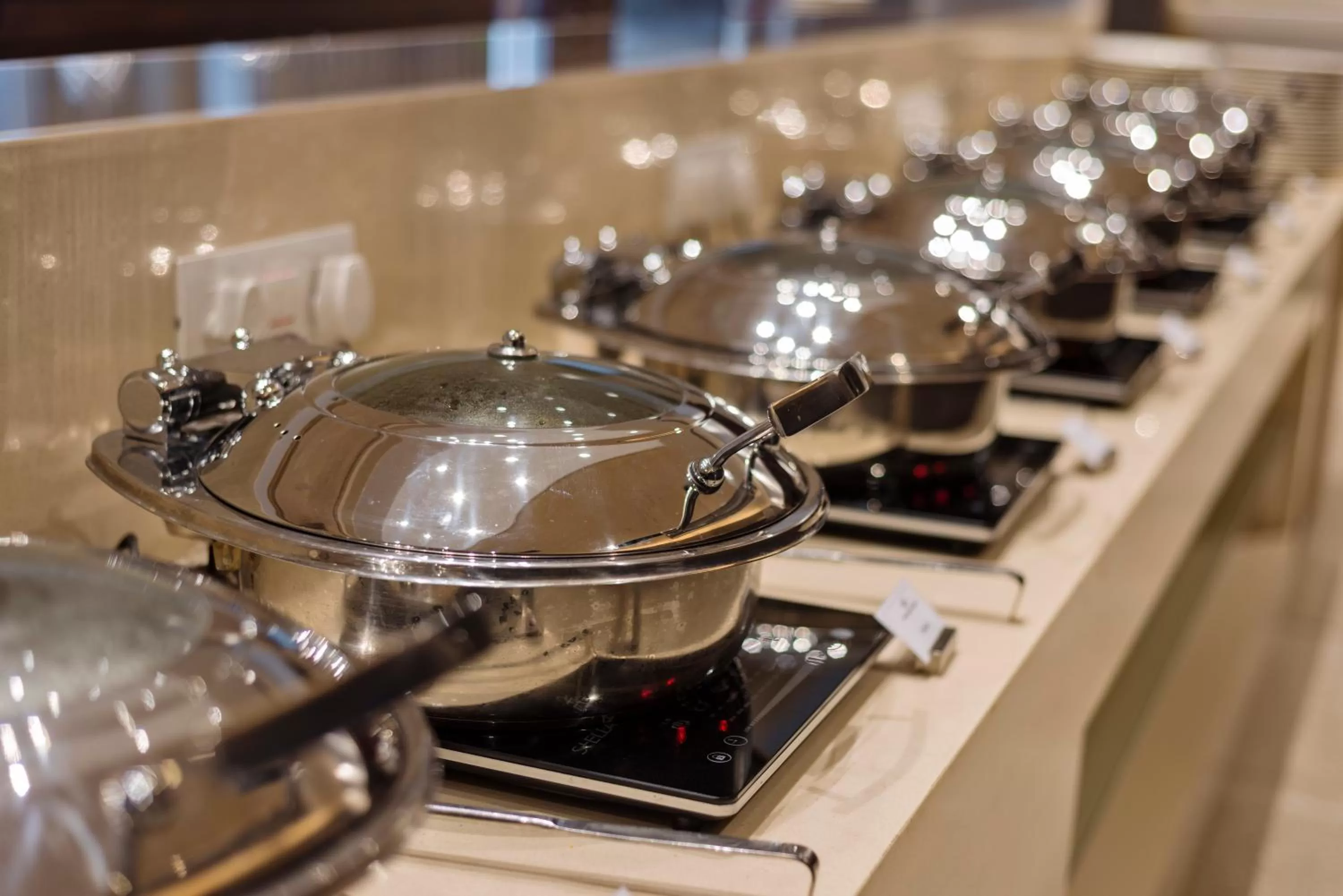 Buffet breakfast in Jakson Inns