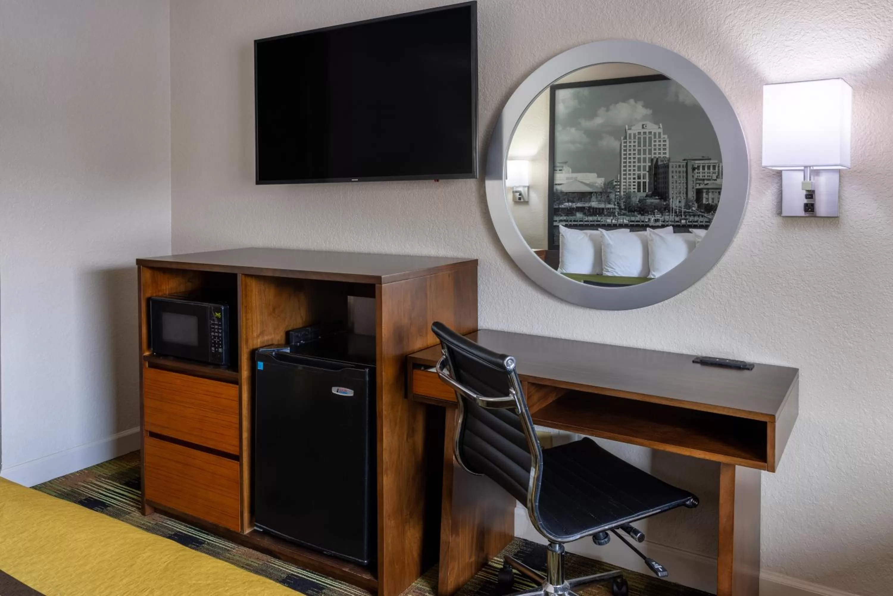 Super 8 by Wyndham Williamsburg/Historic Area