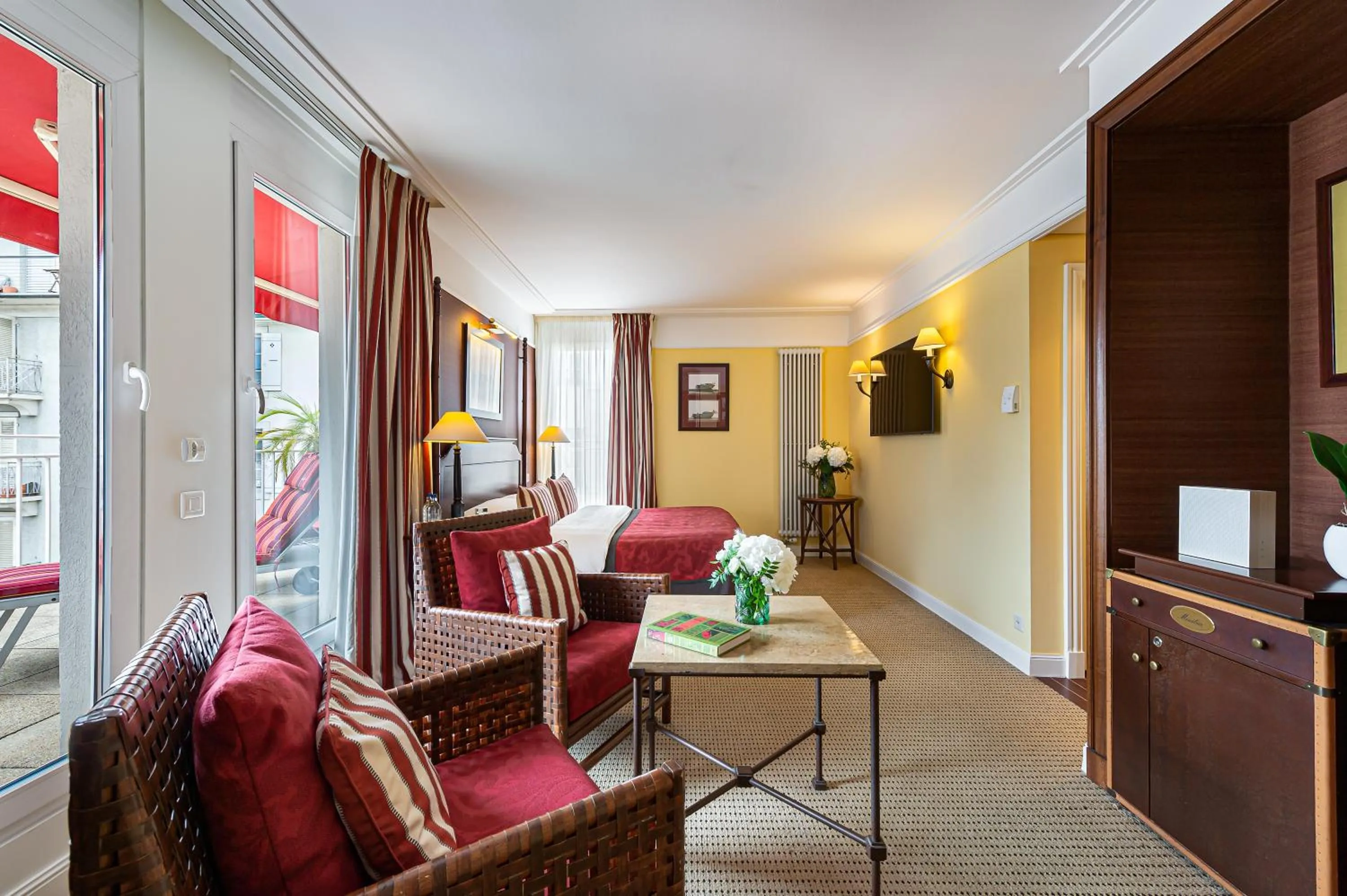 Bedroom in Kipling Manotel