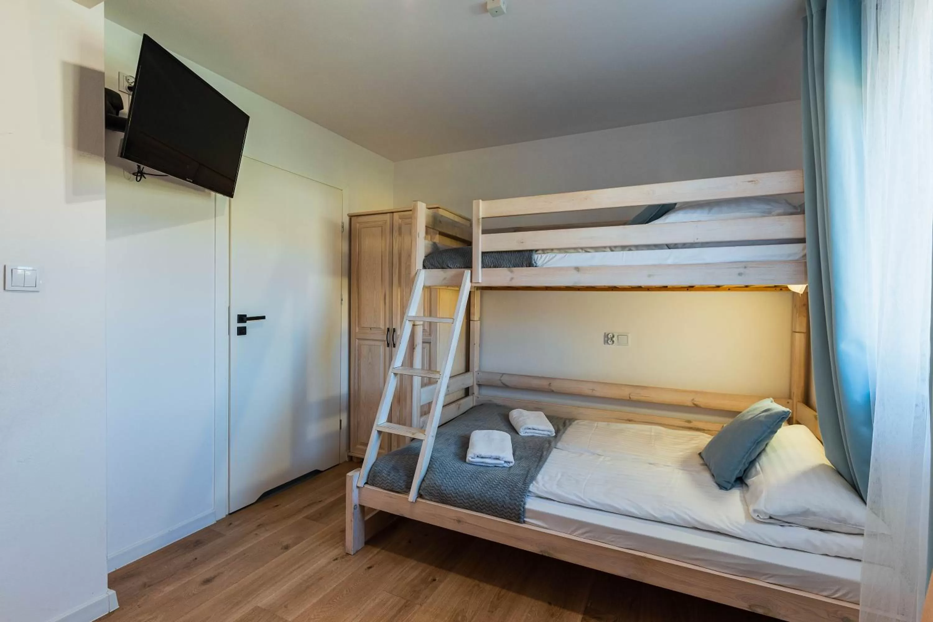 Bed, Bunk Bed in Willa ŻeglarSki