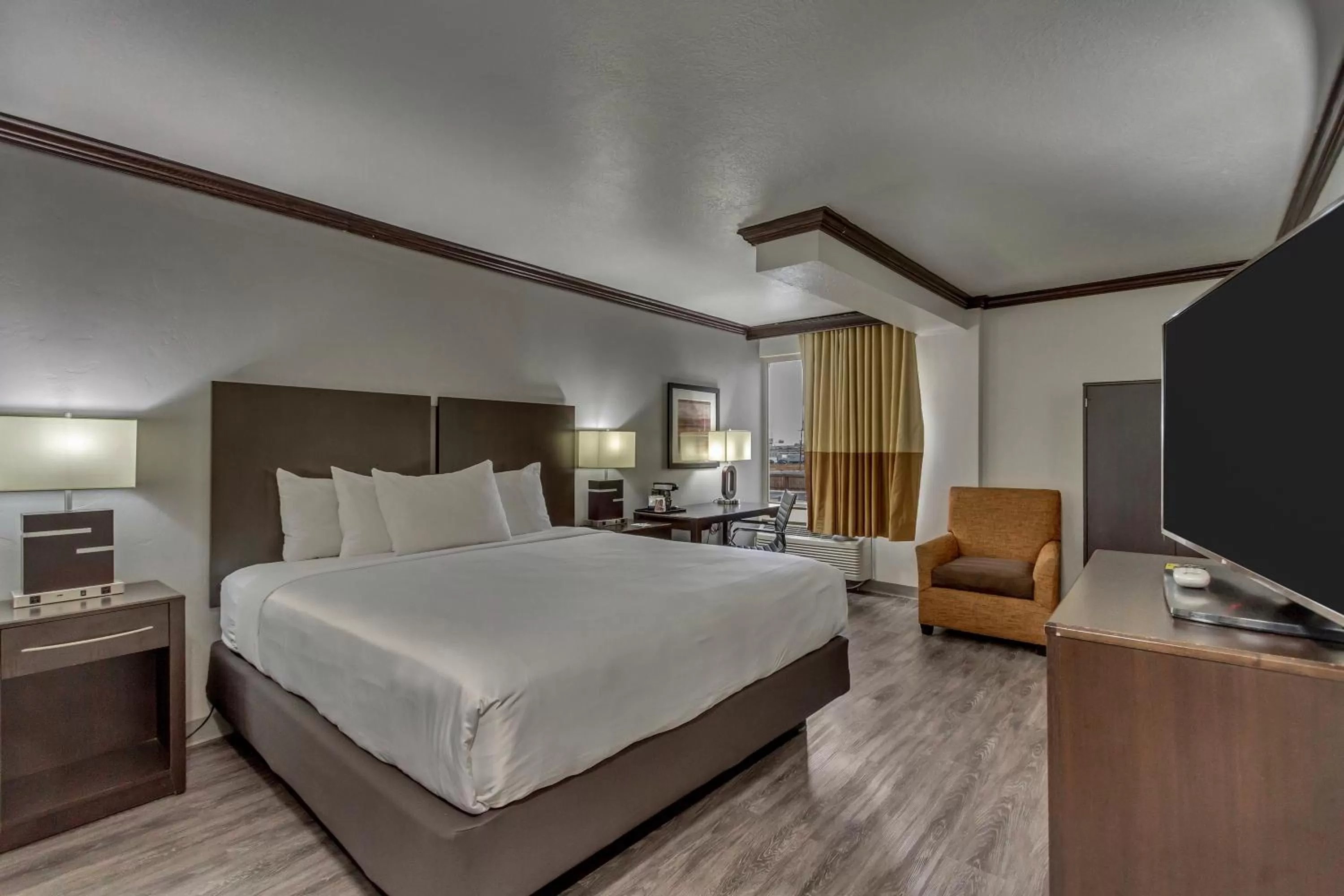Bed in Park Inn by Radisson, Salt Lake City-Midvale