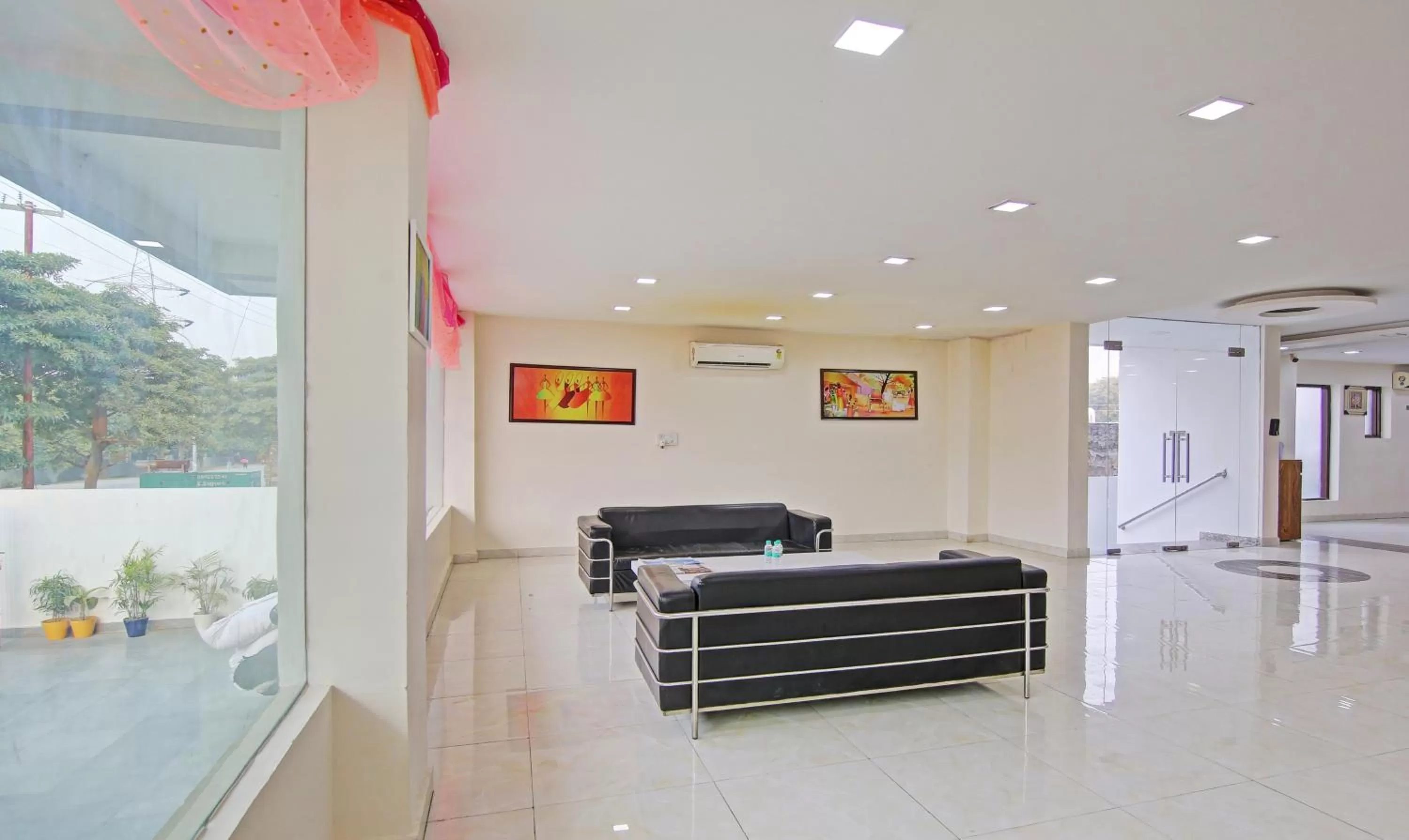 Treebo Trend Amaya Inn Sector 72