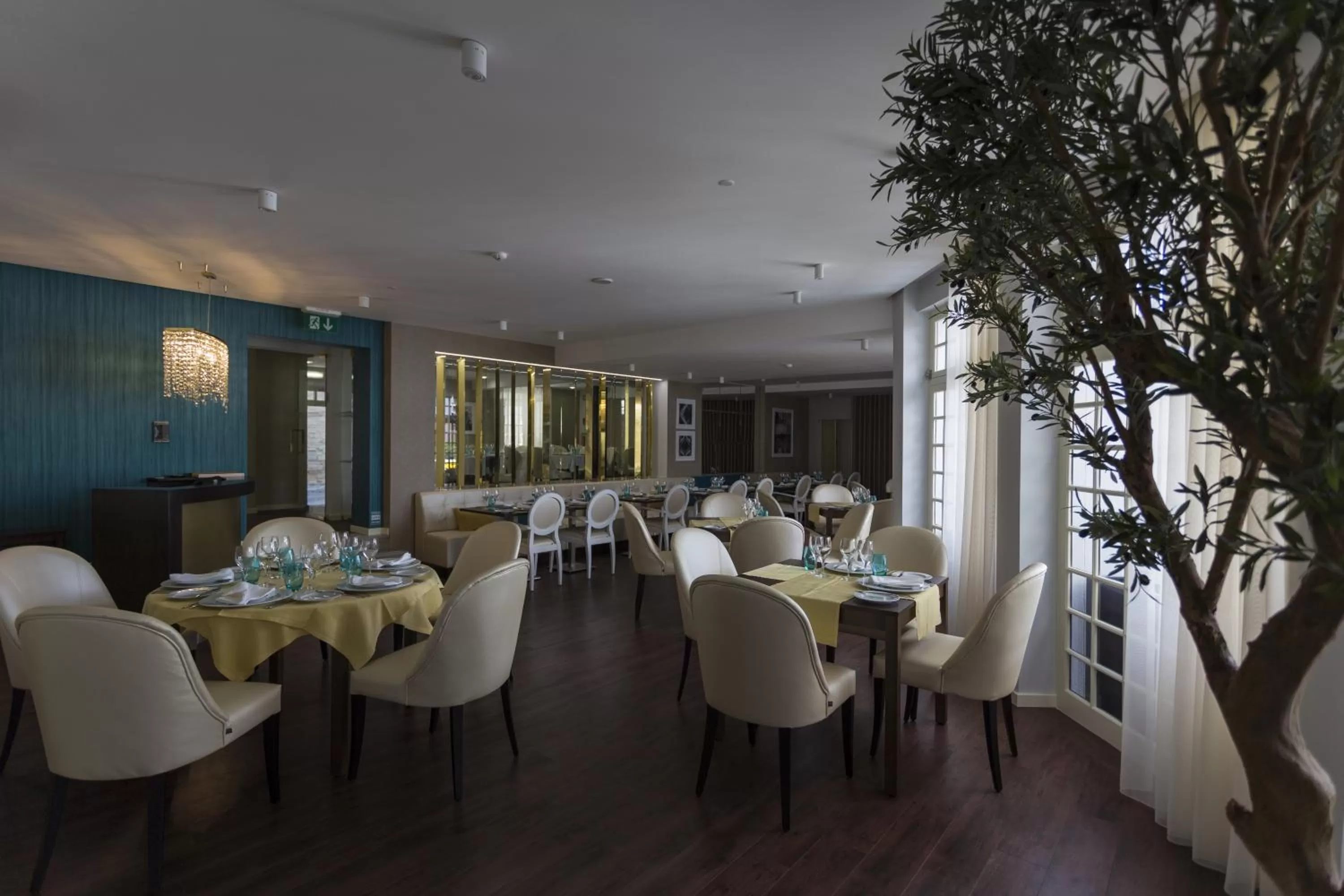 Restaurant/places to eat in Josefa D`Obidos Hotel