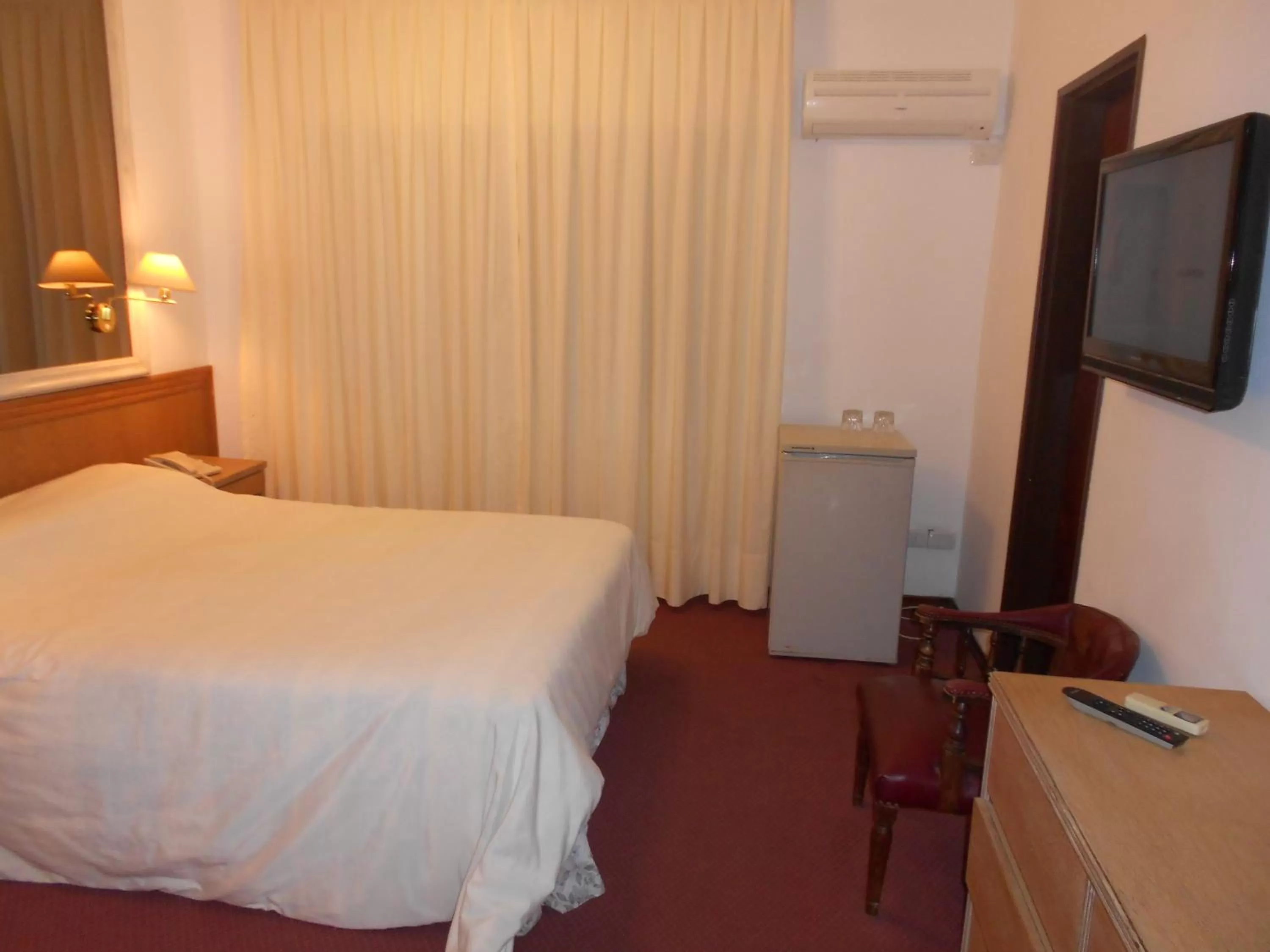 Bedroom, Bed in Tanger Hotel