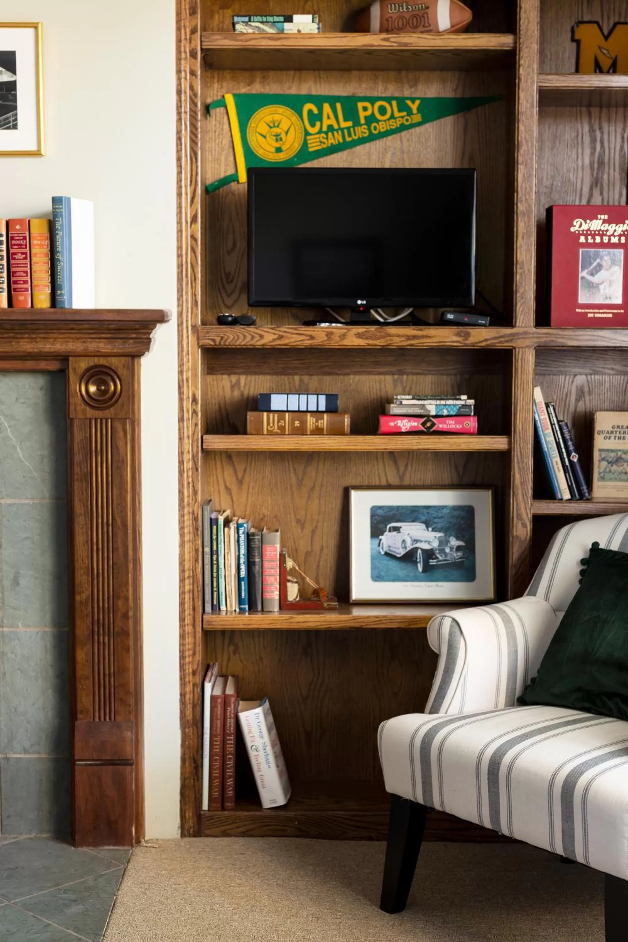 Library in Garden Street Inn Downtown San Luis Obispo, A Kirkwood Collection Hotel