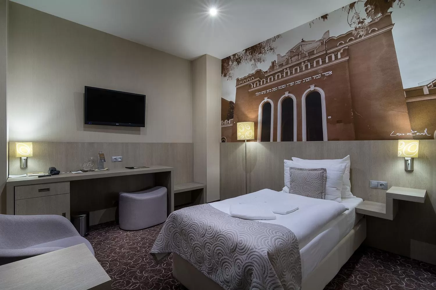 Photo of the whole room, Bed in Košice Hotel