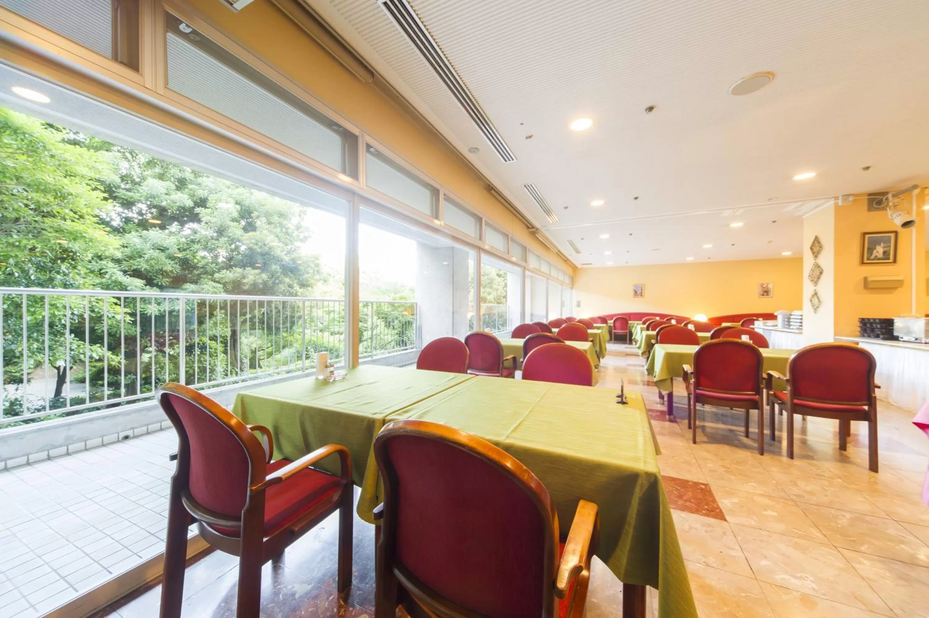 Restaurant/places to eat in Hotel Hiroshima Sunplaza
