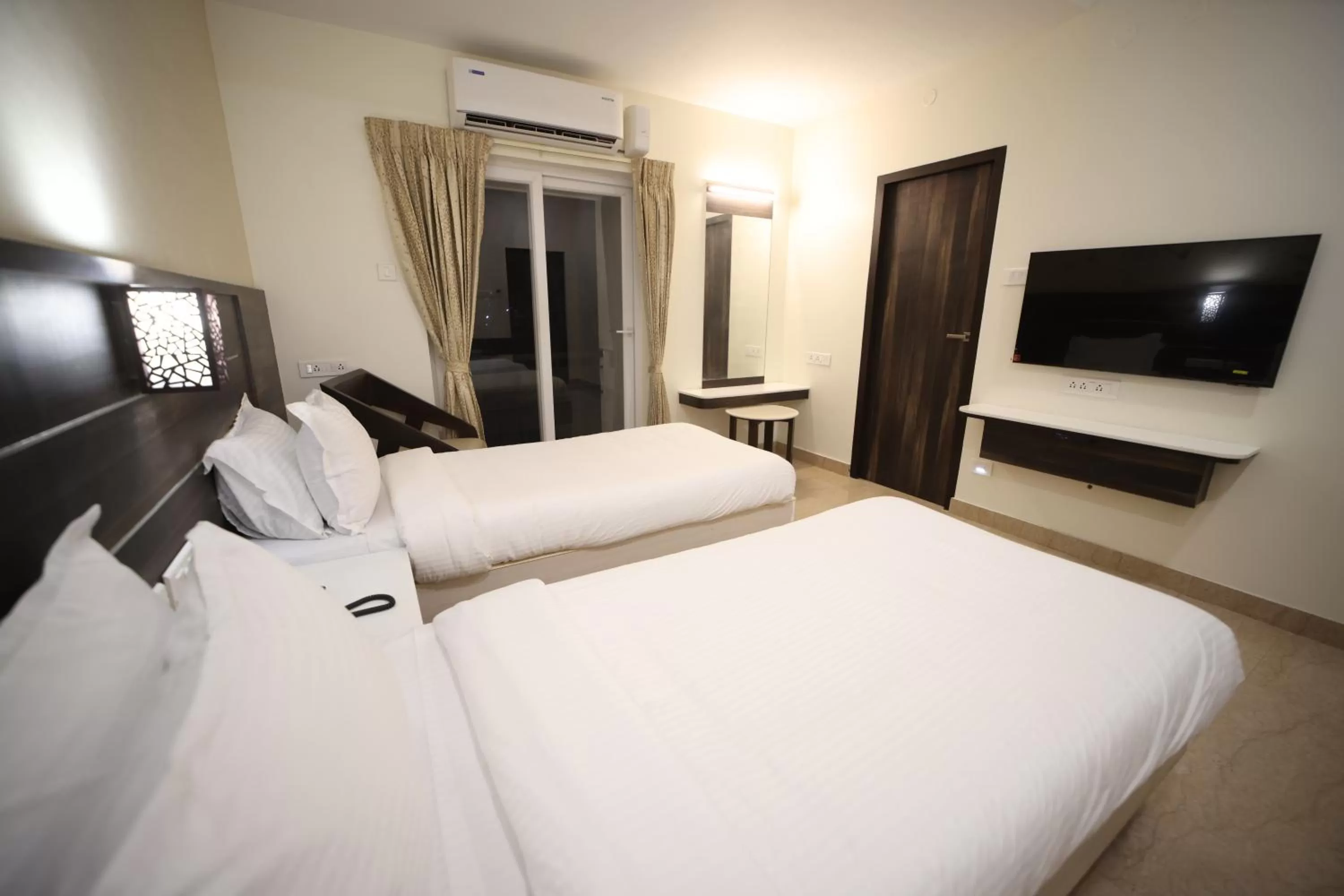Photo of the whole room, Bed in Avenue 11 Premium Stays Madurai
