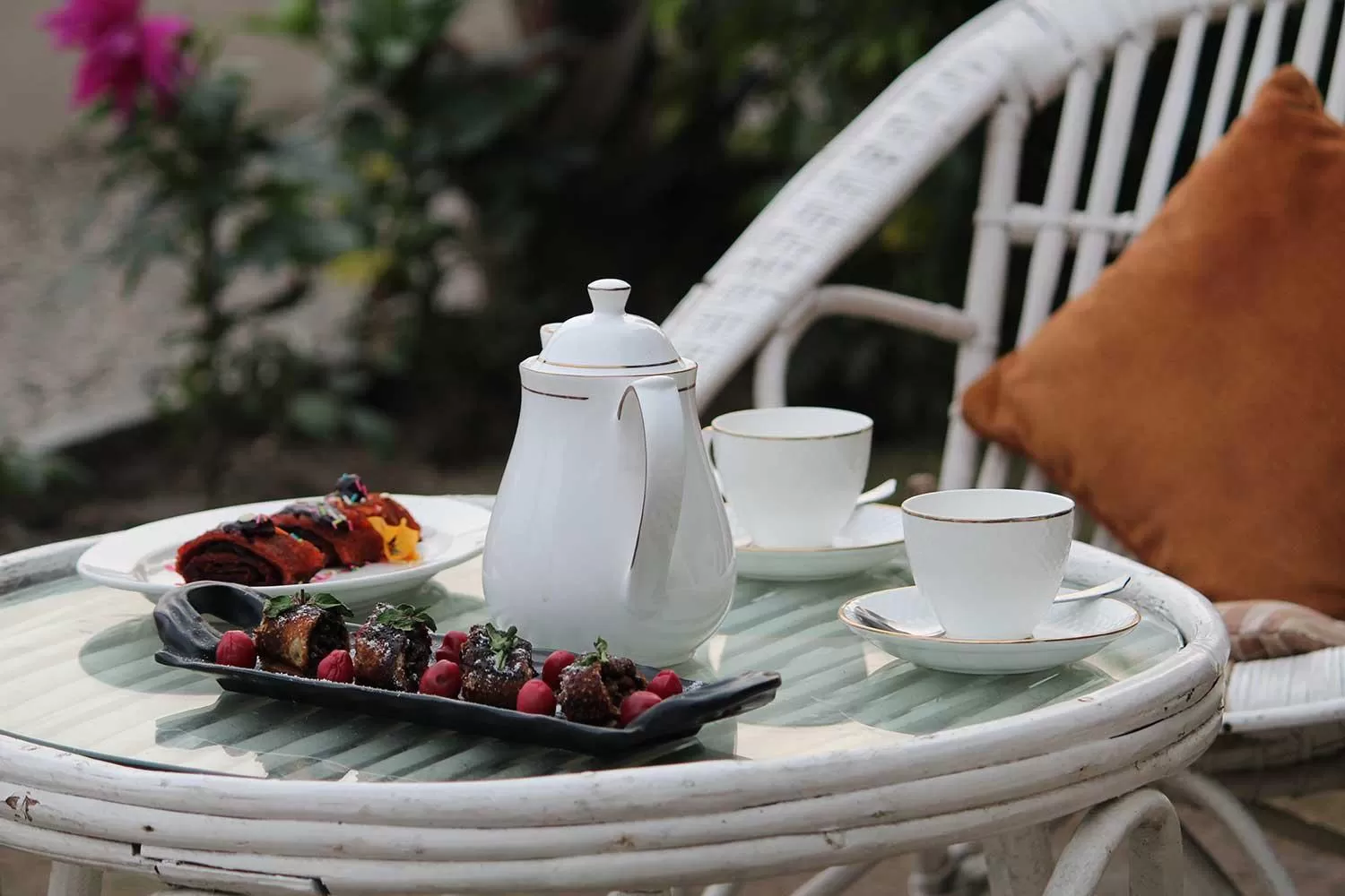 Restaurant/places to eat in Yog Niketan By Sanskriti