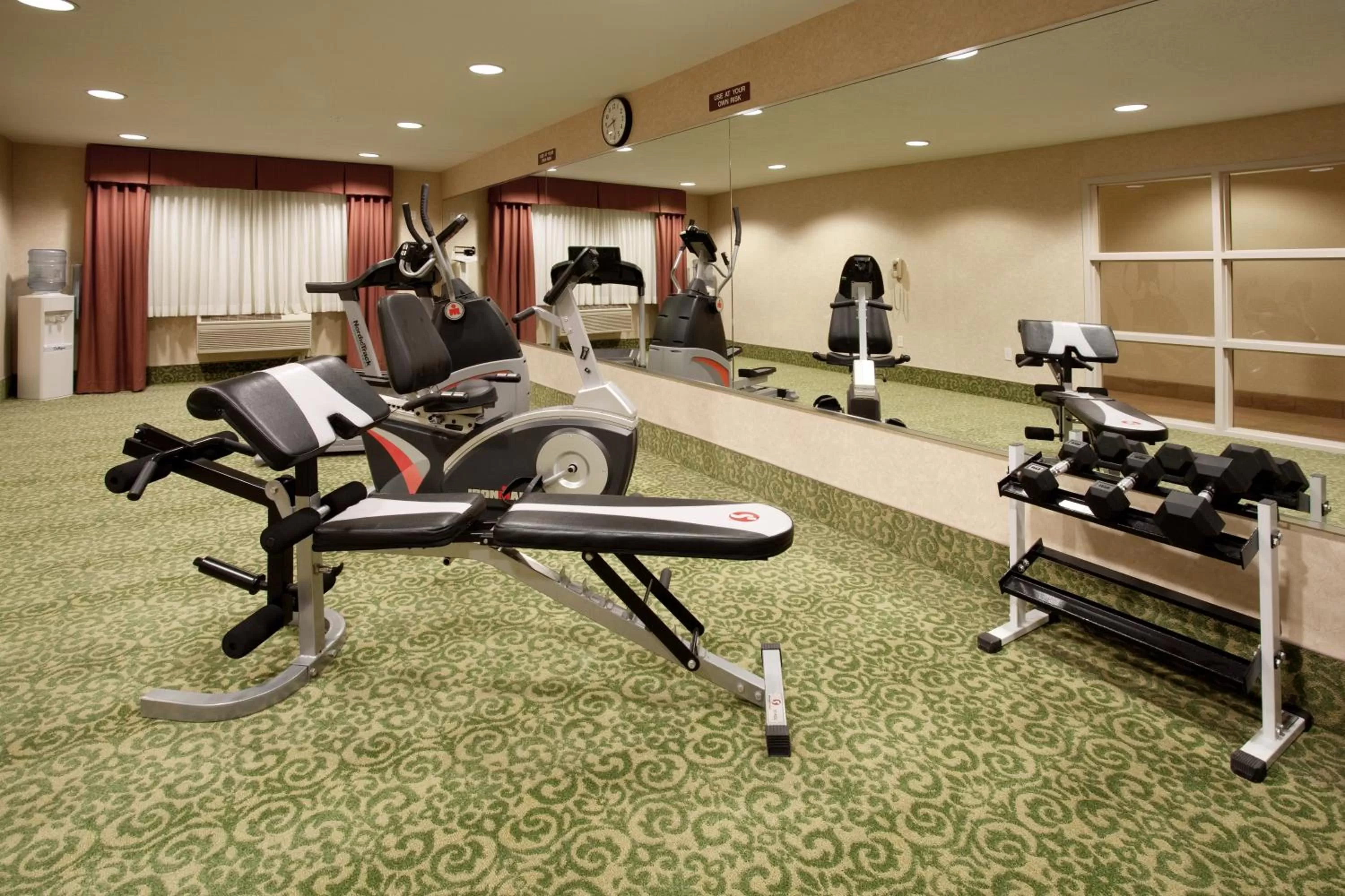 Fitness centre/facilities in Baymont by Wyndham Belen NM