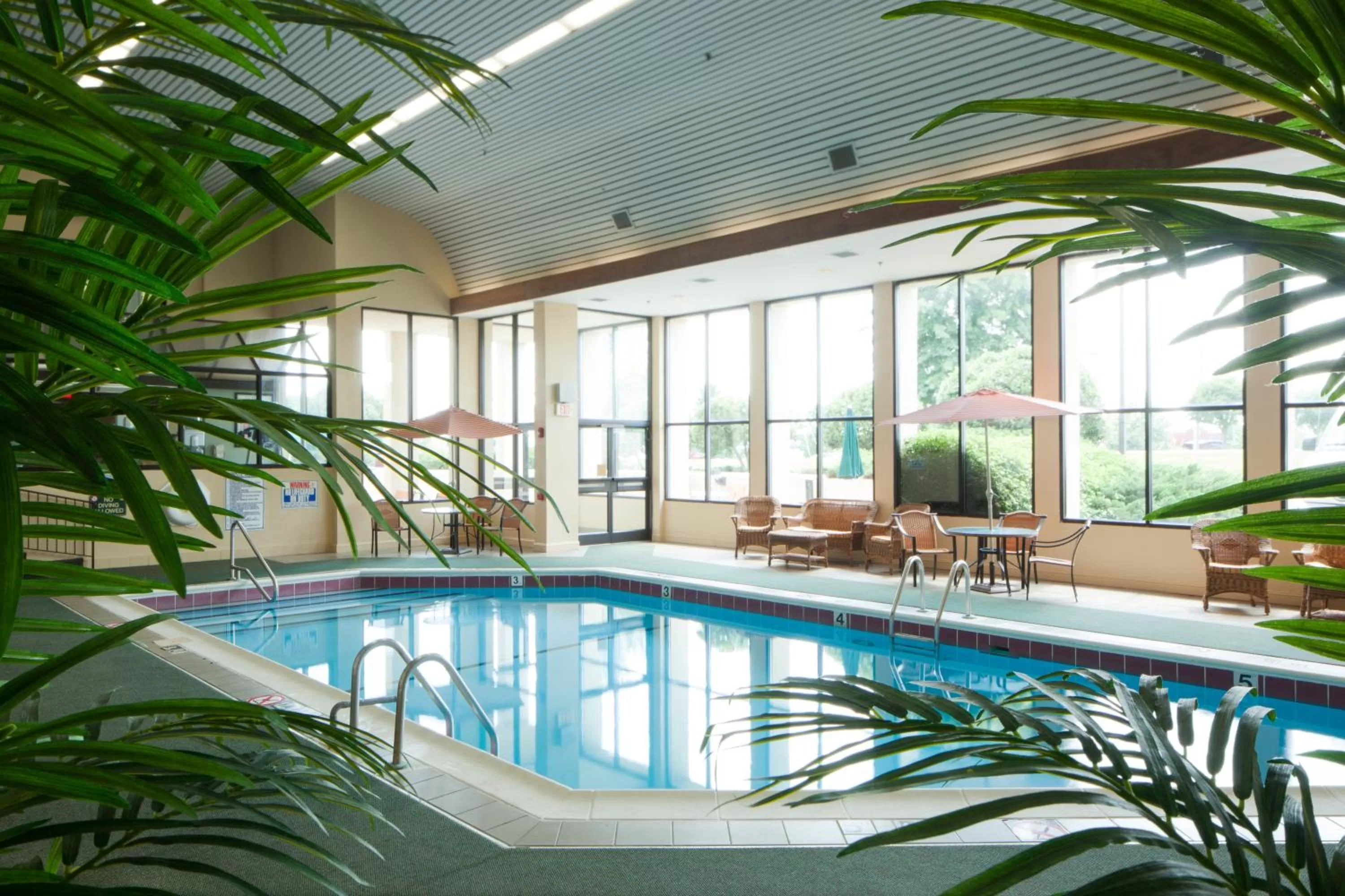 Swimming pool in Crowne Plaza Hotel Hickory by IHG
