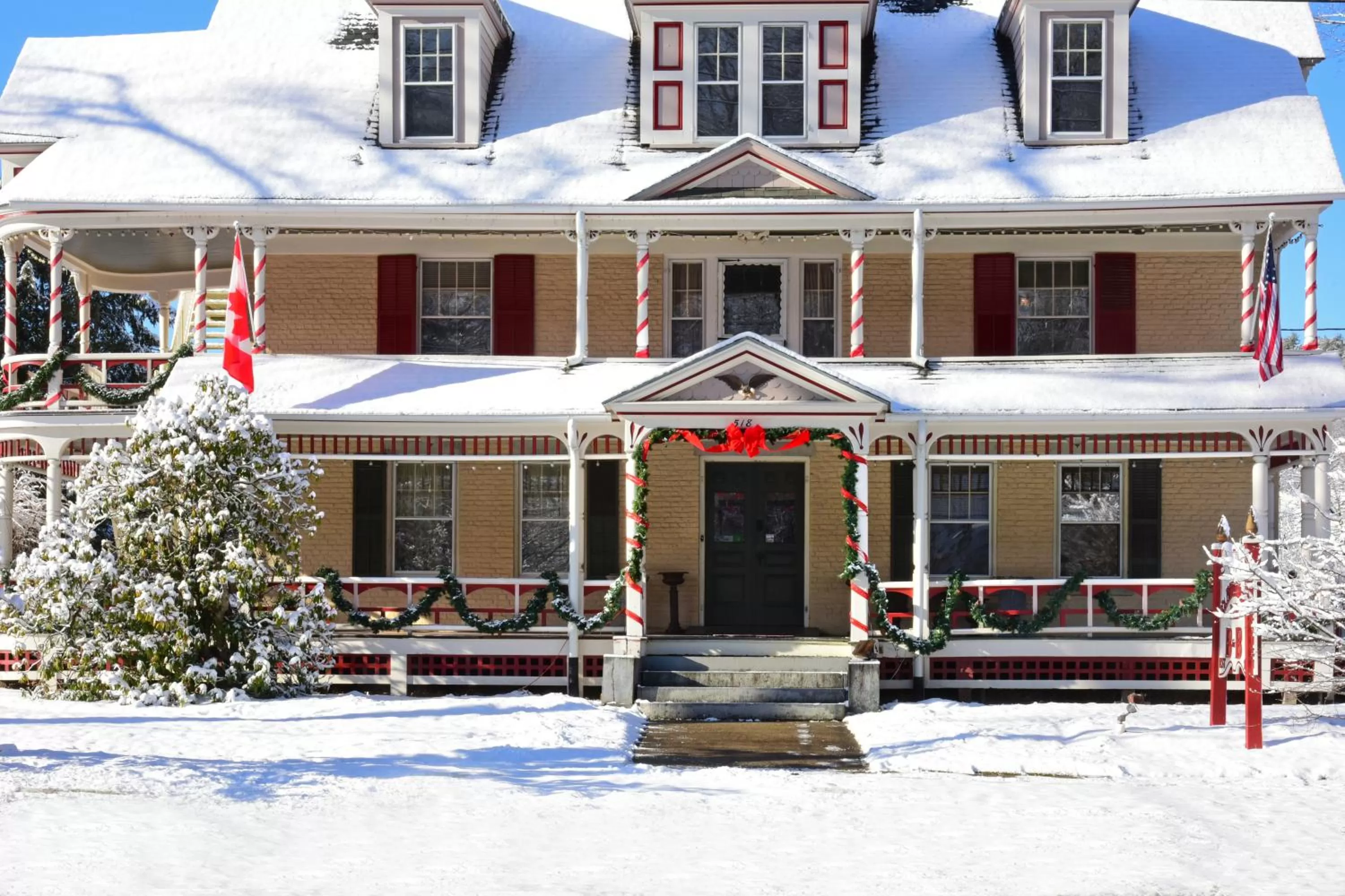 Facade/entrance in Wainwright Inn